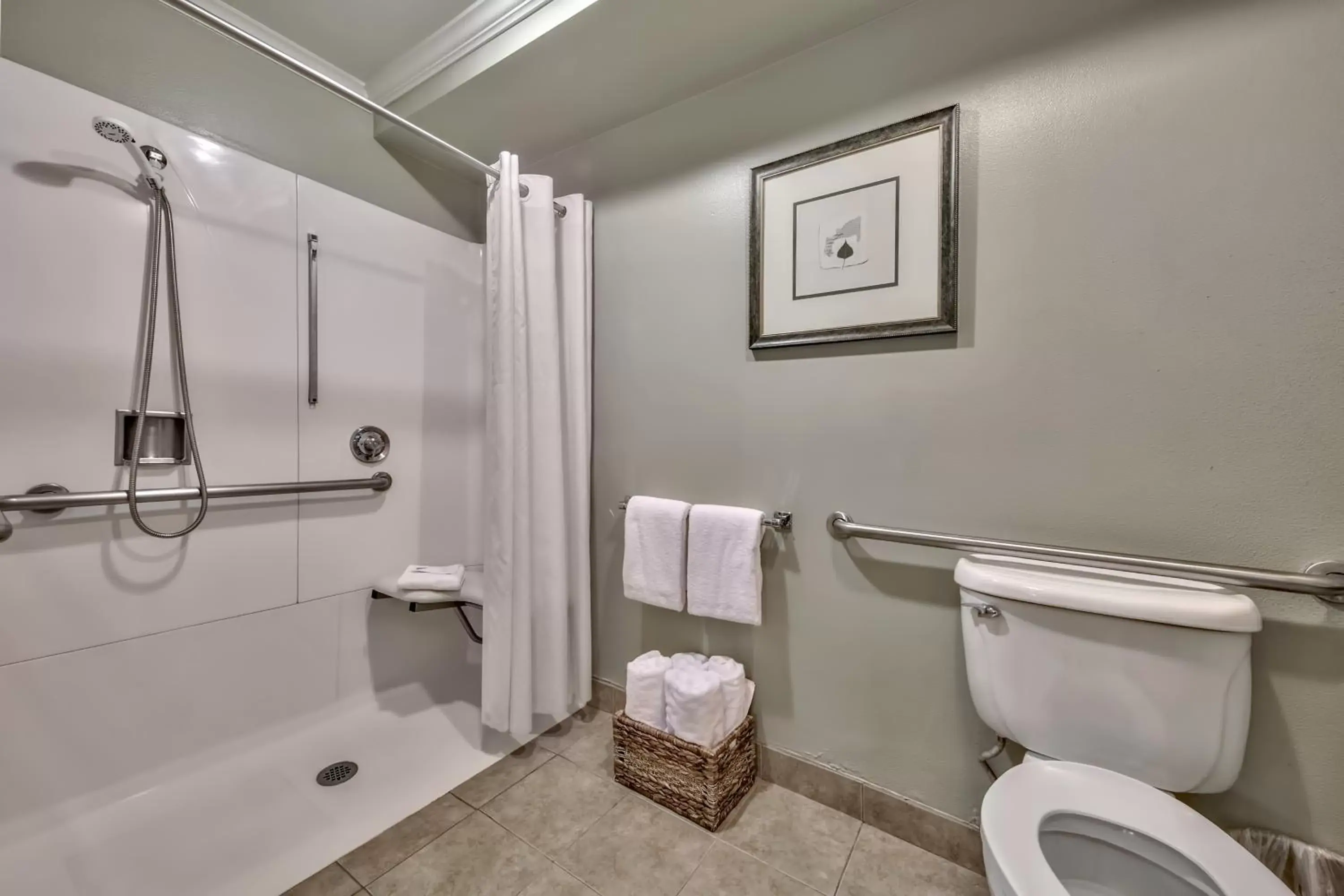 Bathroom in Forest Suites Resort at the Heavenly Village