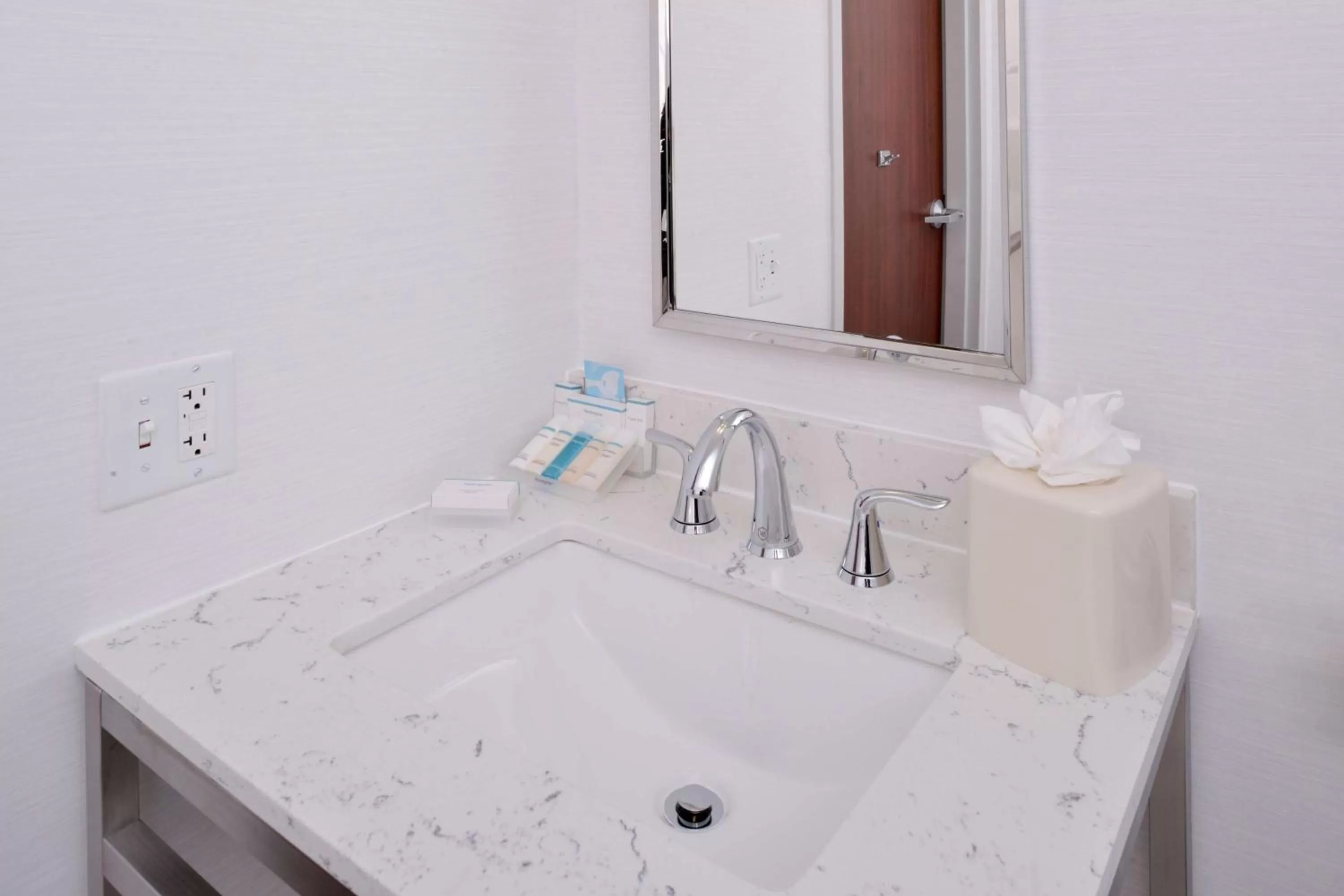 Bathroom in Hilton Garden Inn Columbus/Polaris