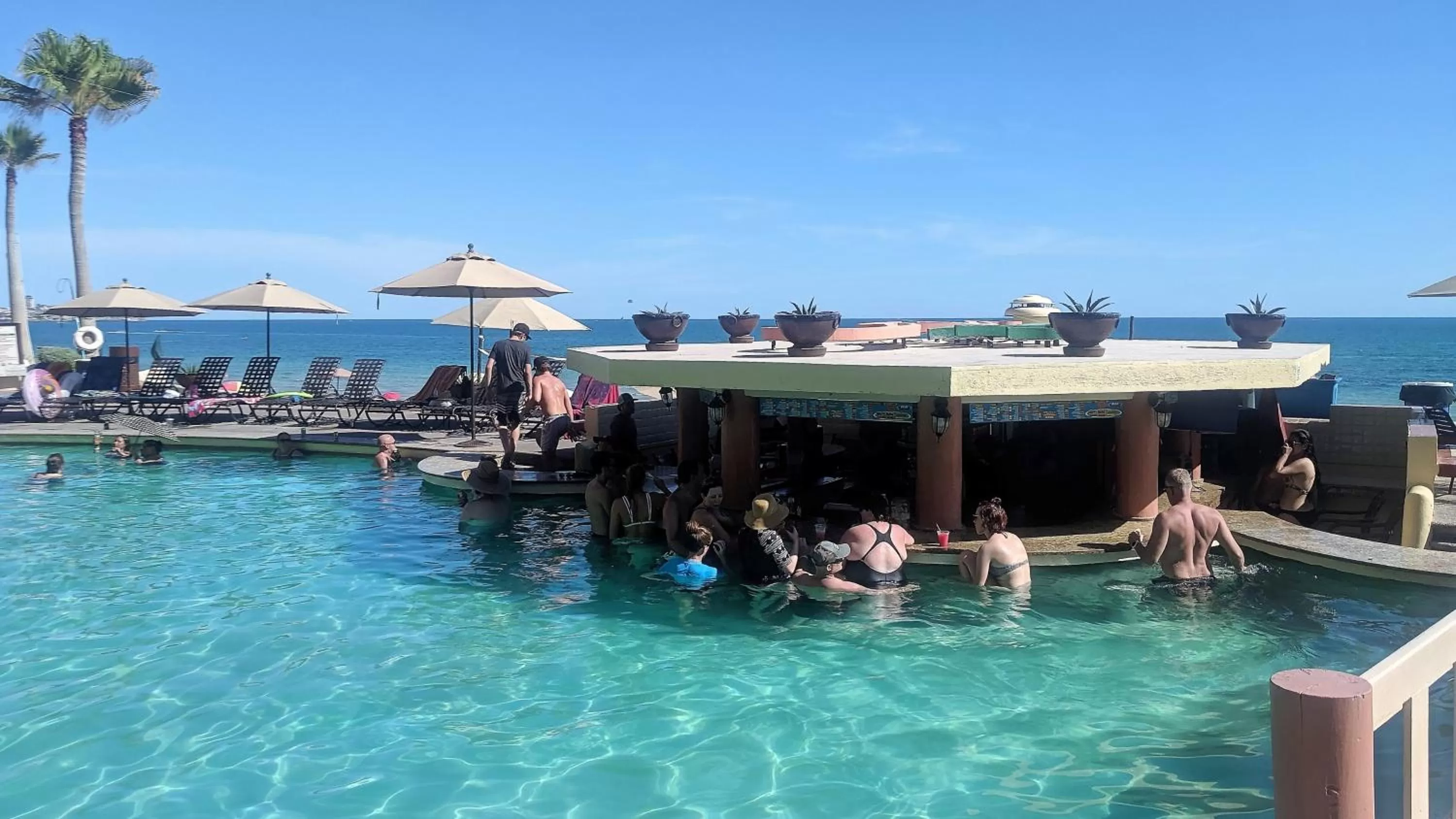 Lounge or bar in Sonoran Sea 310-W - Modern 1 bedroom