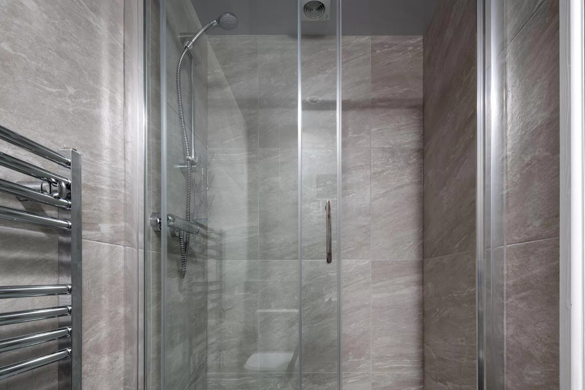 Shower in Pebble House