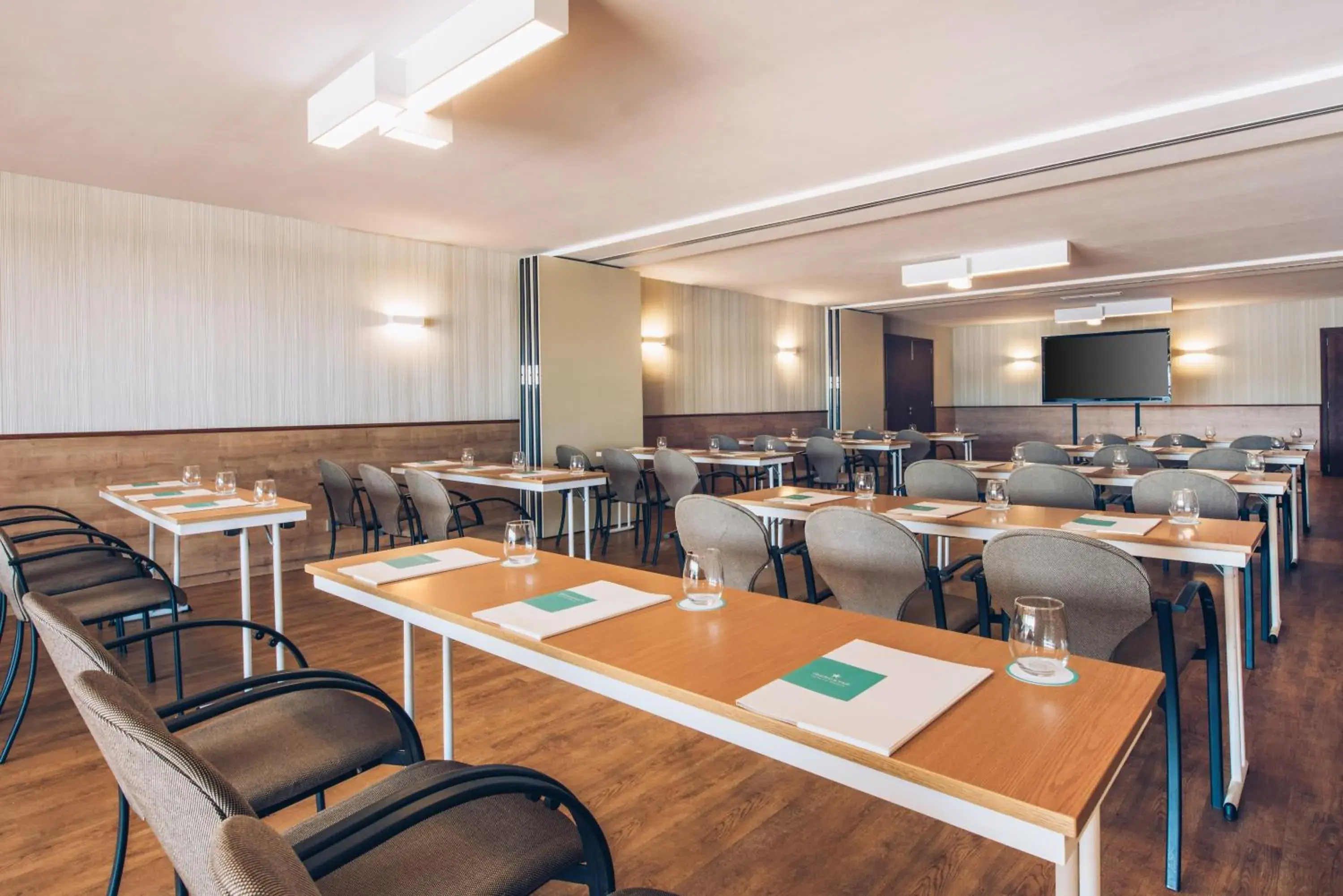 Meeting/conference room in Iberostar Jardin del Sol Suites - Adults Only