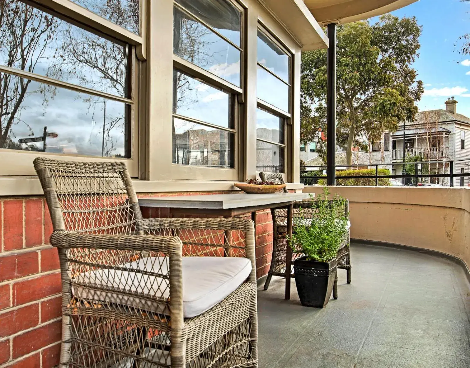 Balcony/Terrace in Captains Retreat Apartments and Cottages