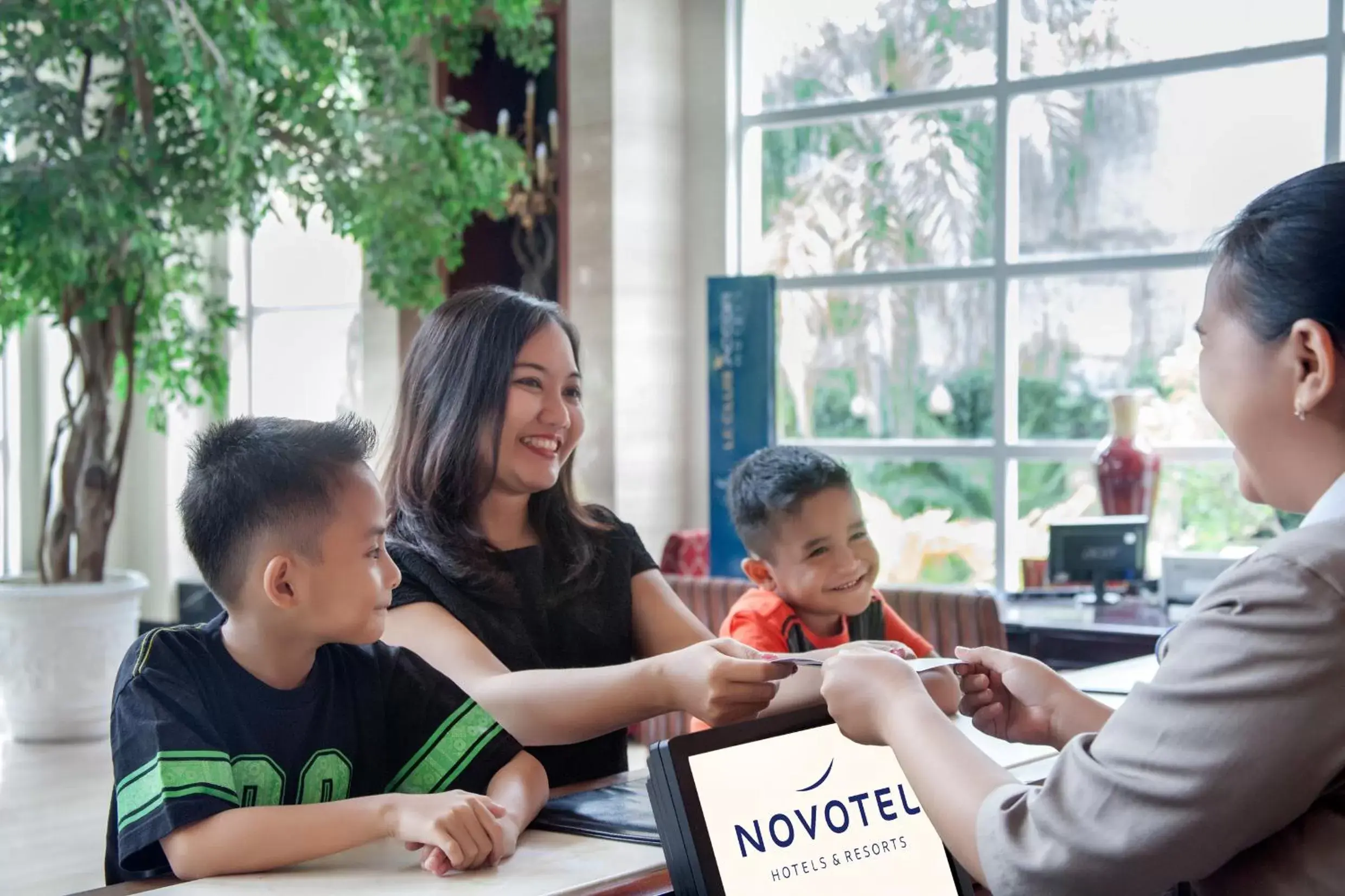 Family in Novotel Semarang - GeNose Ready, CHSE Certified