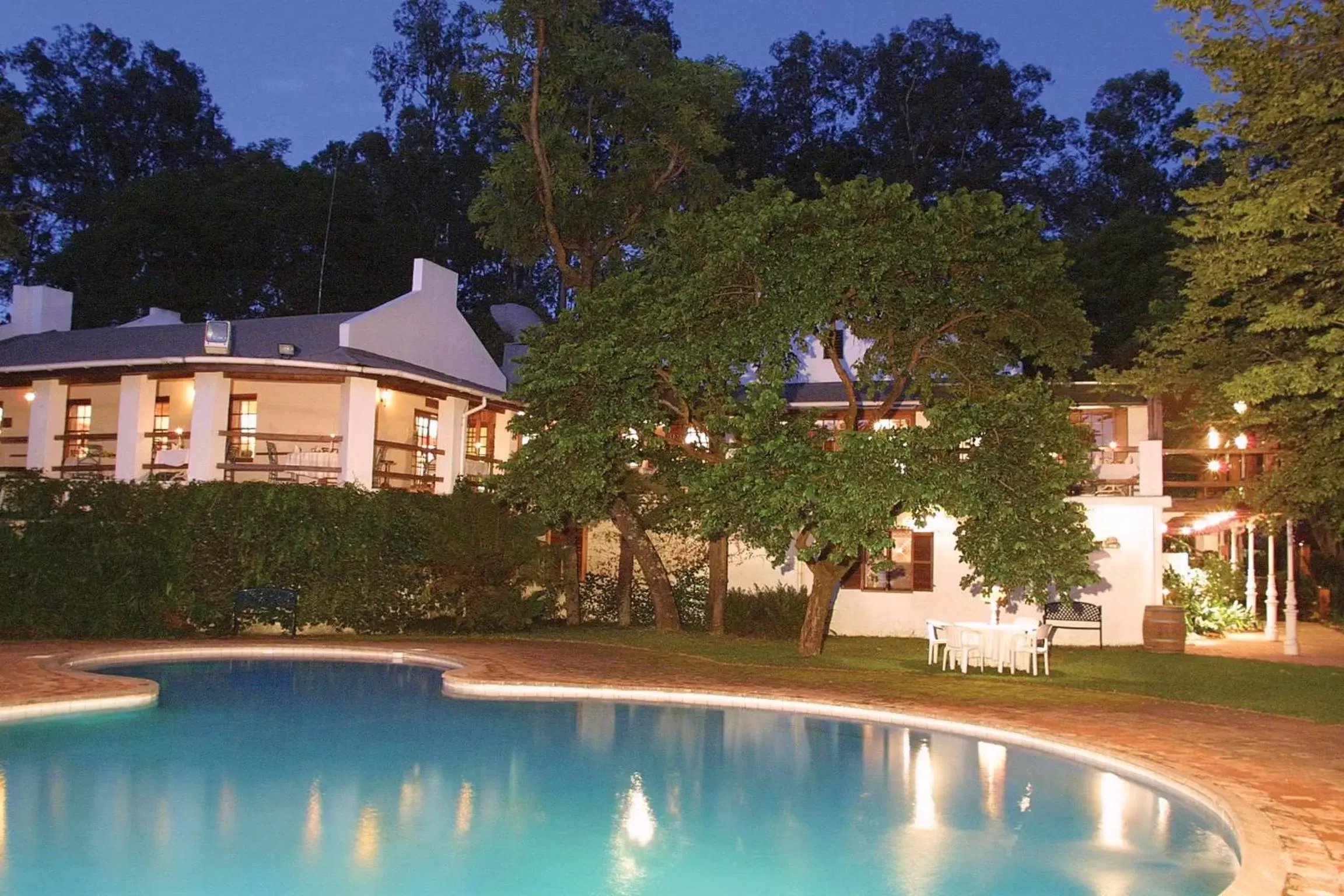 Swimming pool, Property Building in Coach House Hotel & SPA Tzaneen