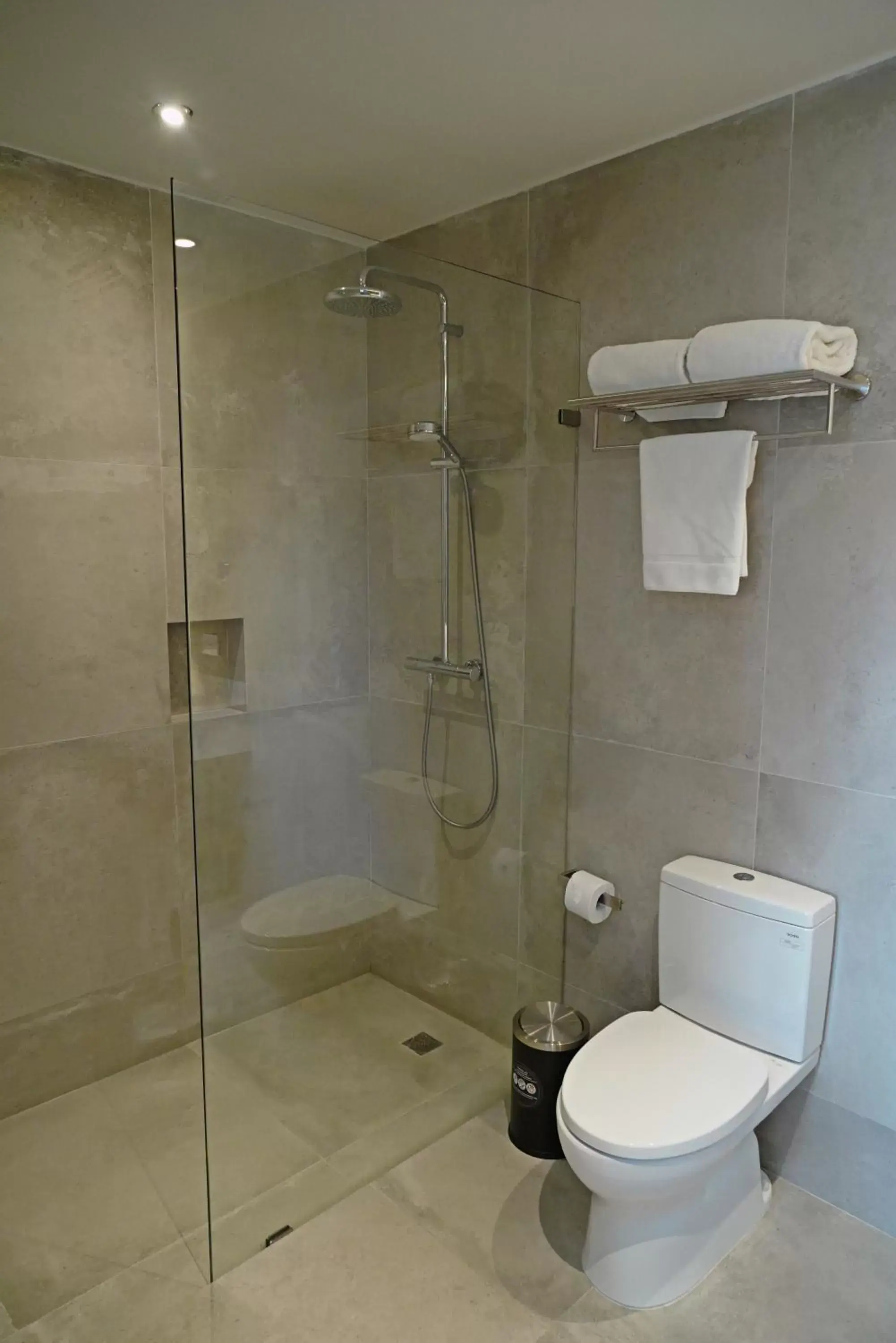 Bathroom in Hotel Sabana Park
