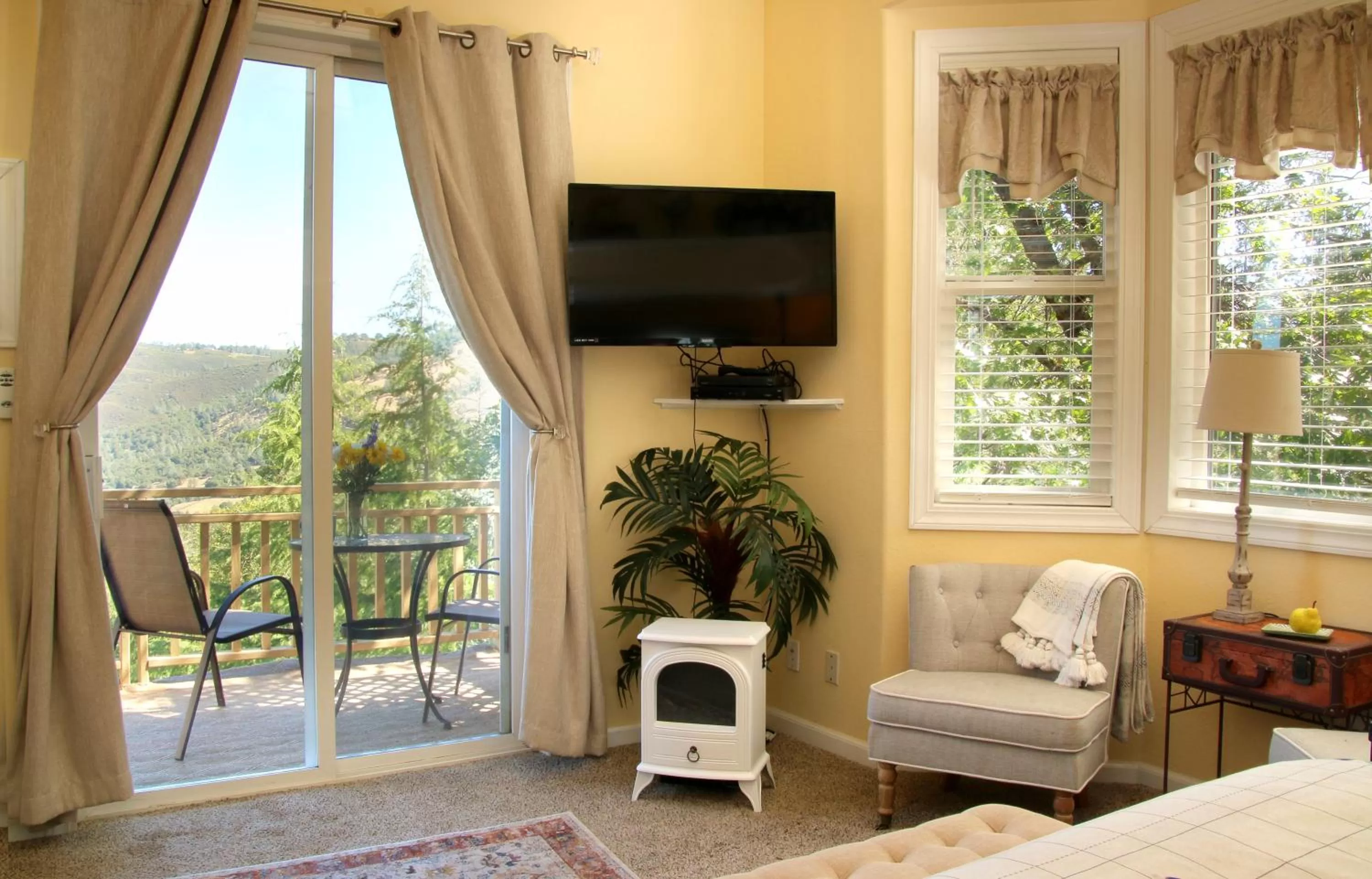 Seating area in Bella Vista Bed and Breakfast