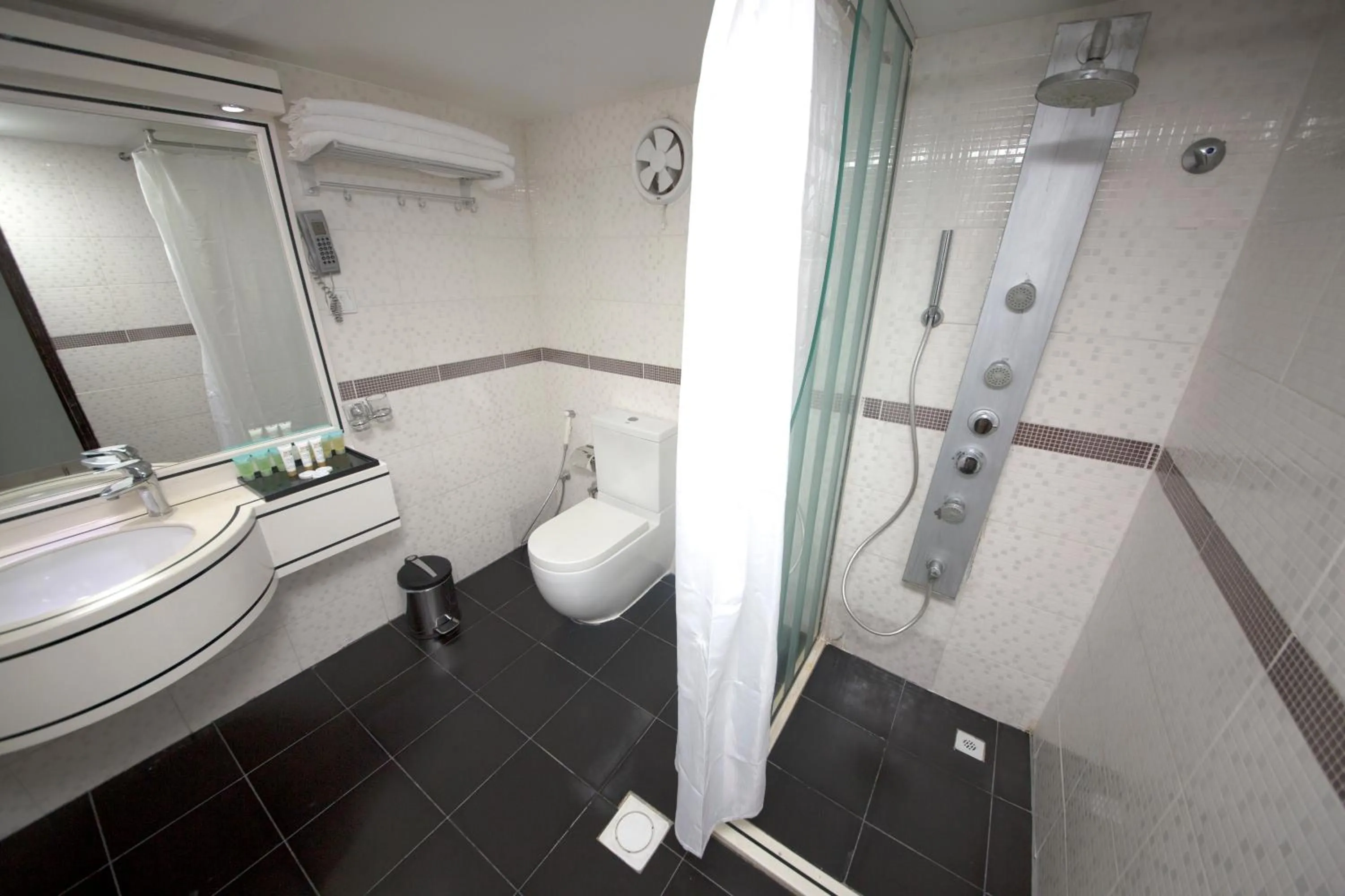 Bed in White Fort Hotel