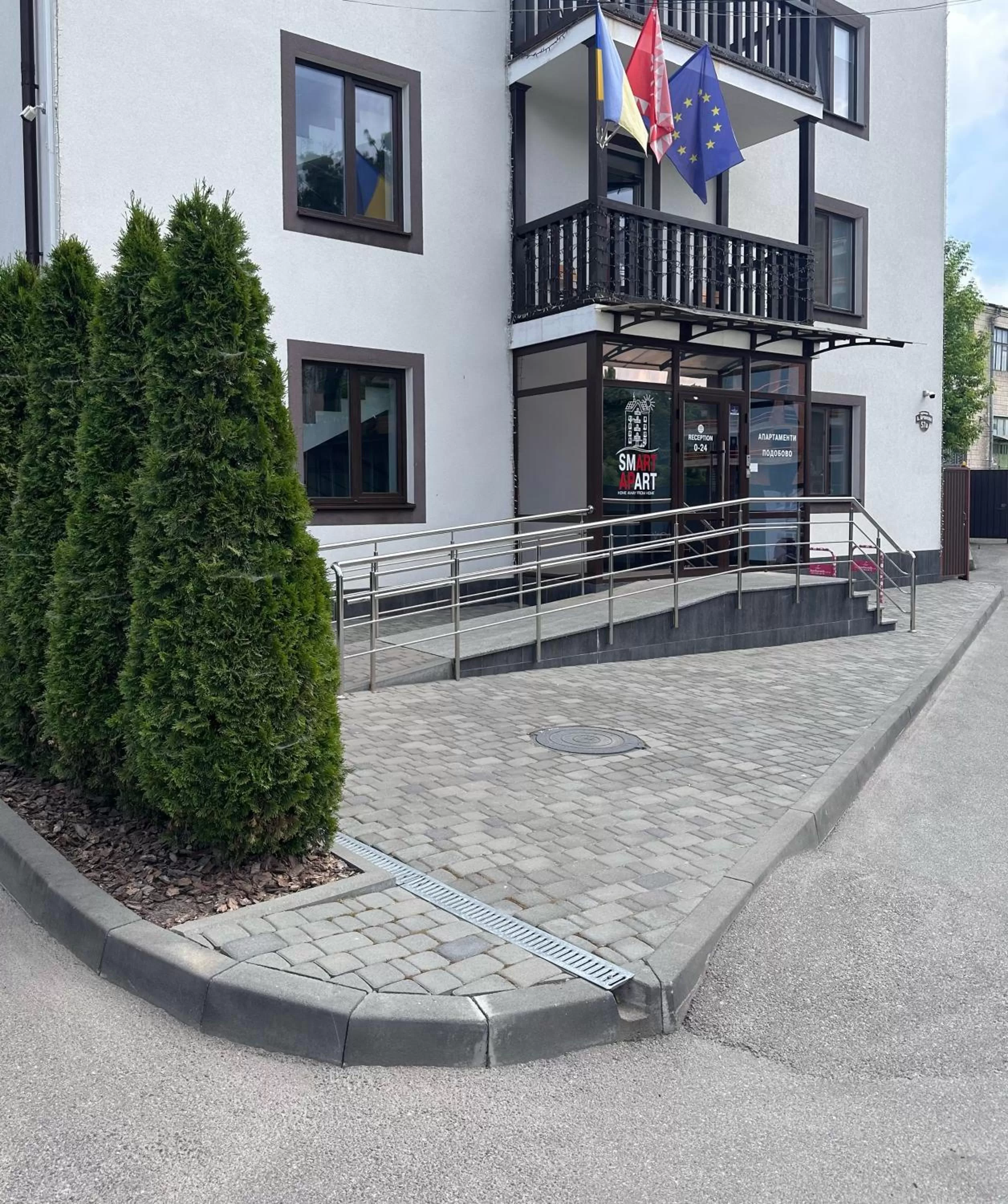 Property building in Smart Apart