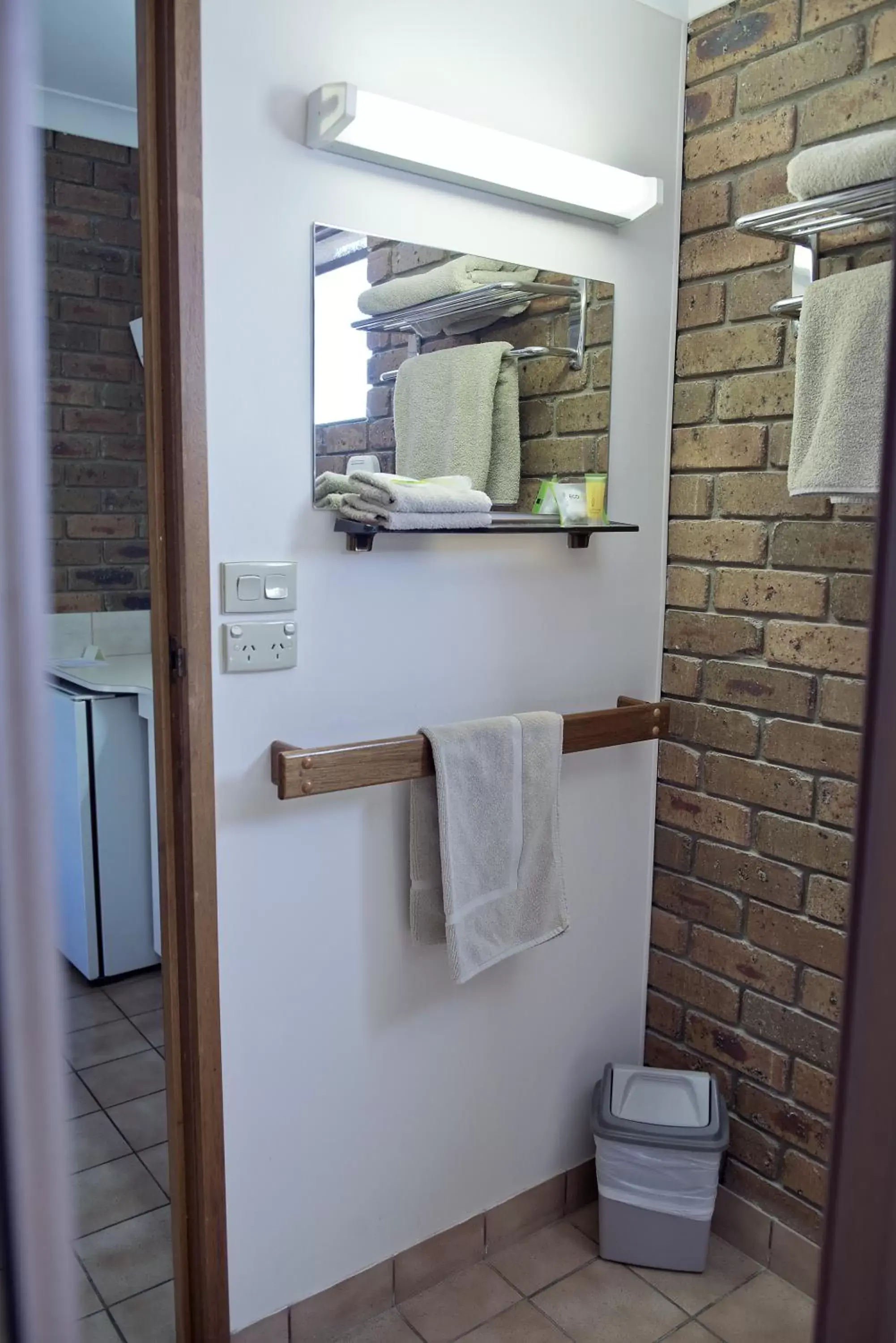 Bathroom in Travellers Rest Motor Inn Swan Hill