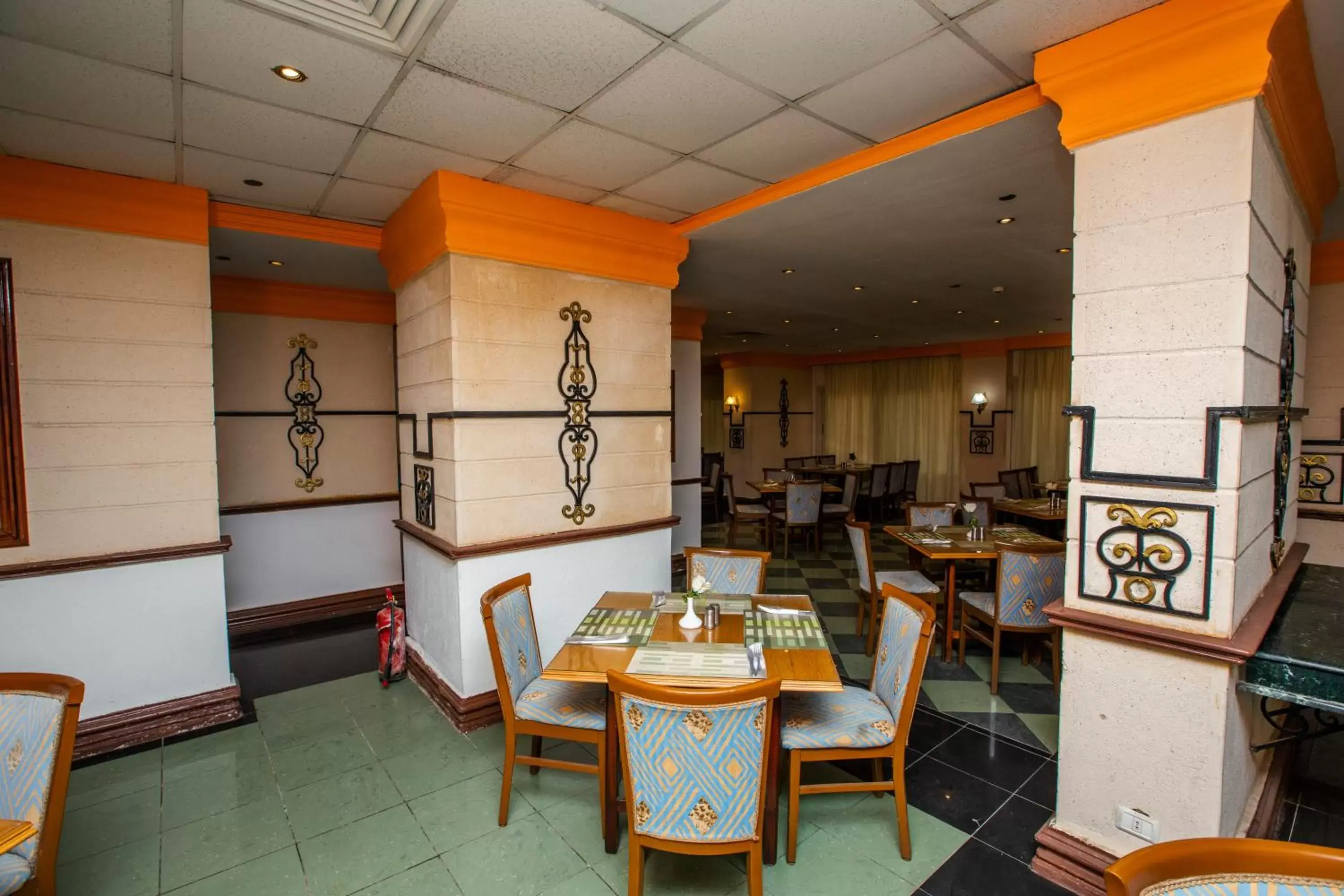 Seating area, Restaurant/Places to Eat in AIFU Hotel El Montazah Alexandria