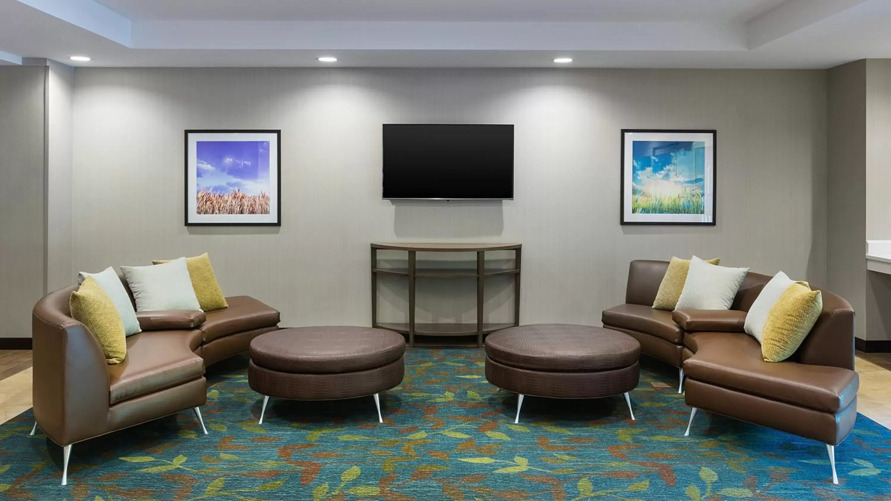 Property building, Seating Area in Candlewood Suites Grove City - Outlet Center, an IHG Hotel