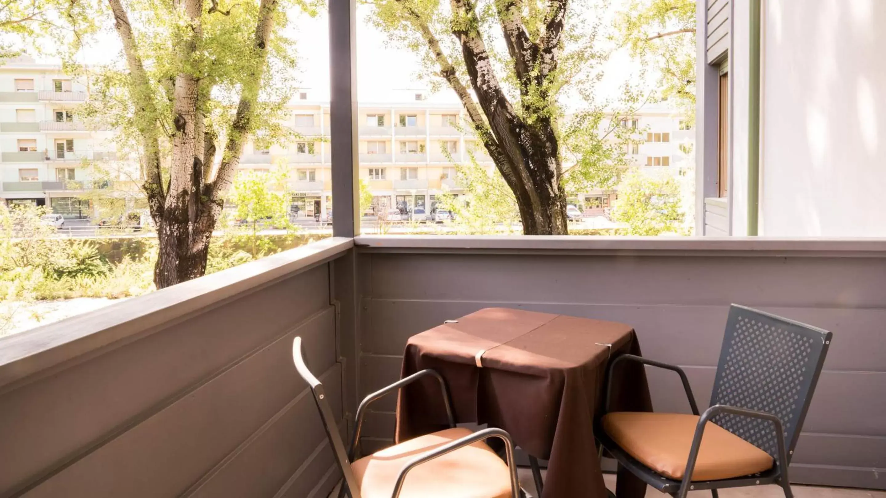 Balcony/Terrace in Flora Hotel & Suites