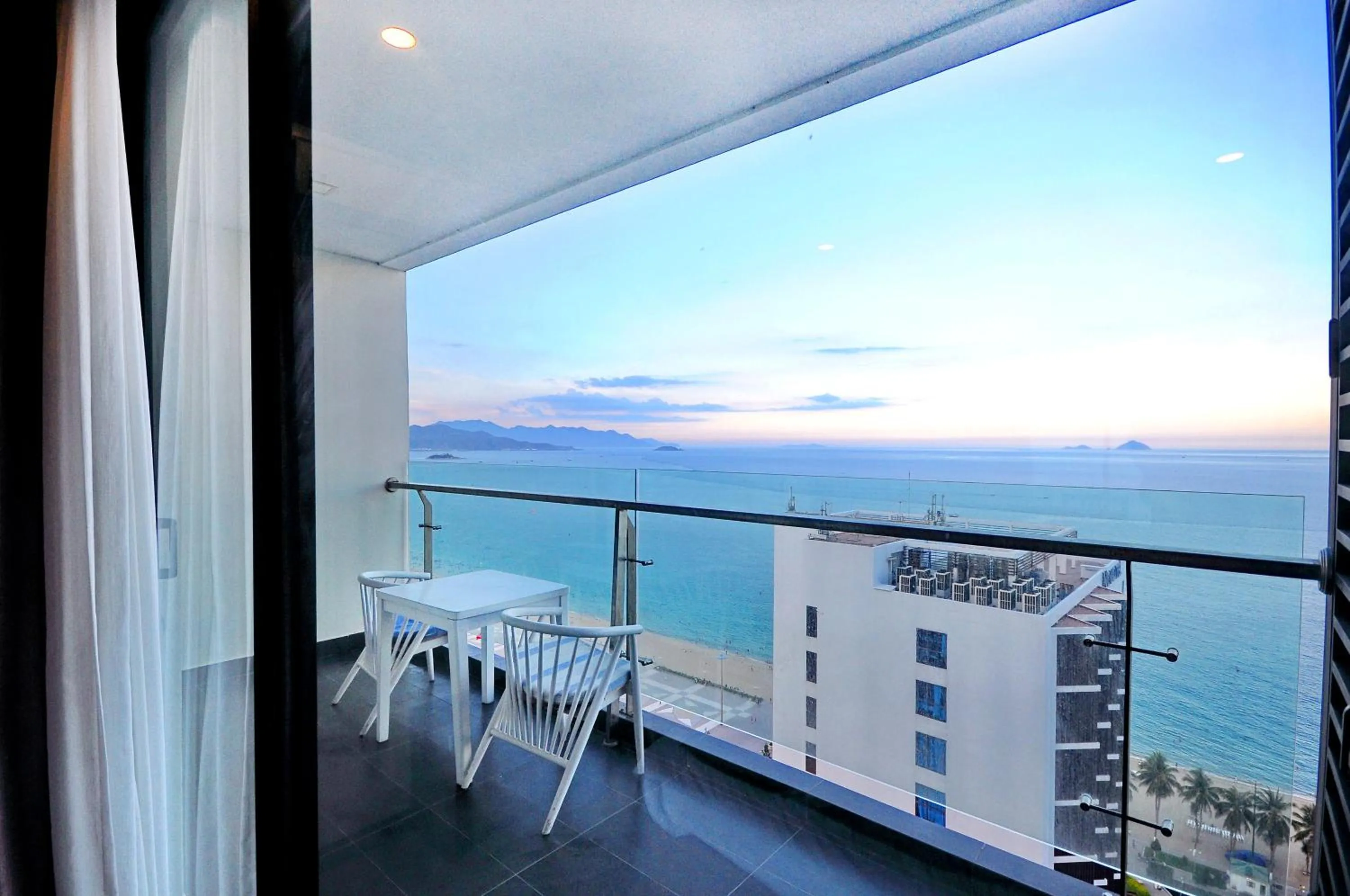 Holi Beach Hotel & Apartments