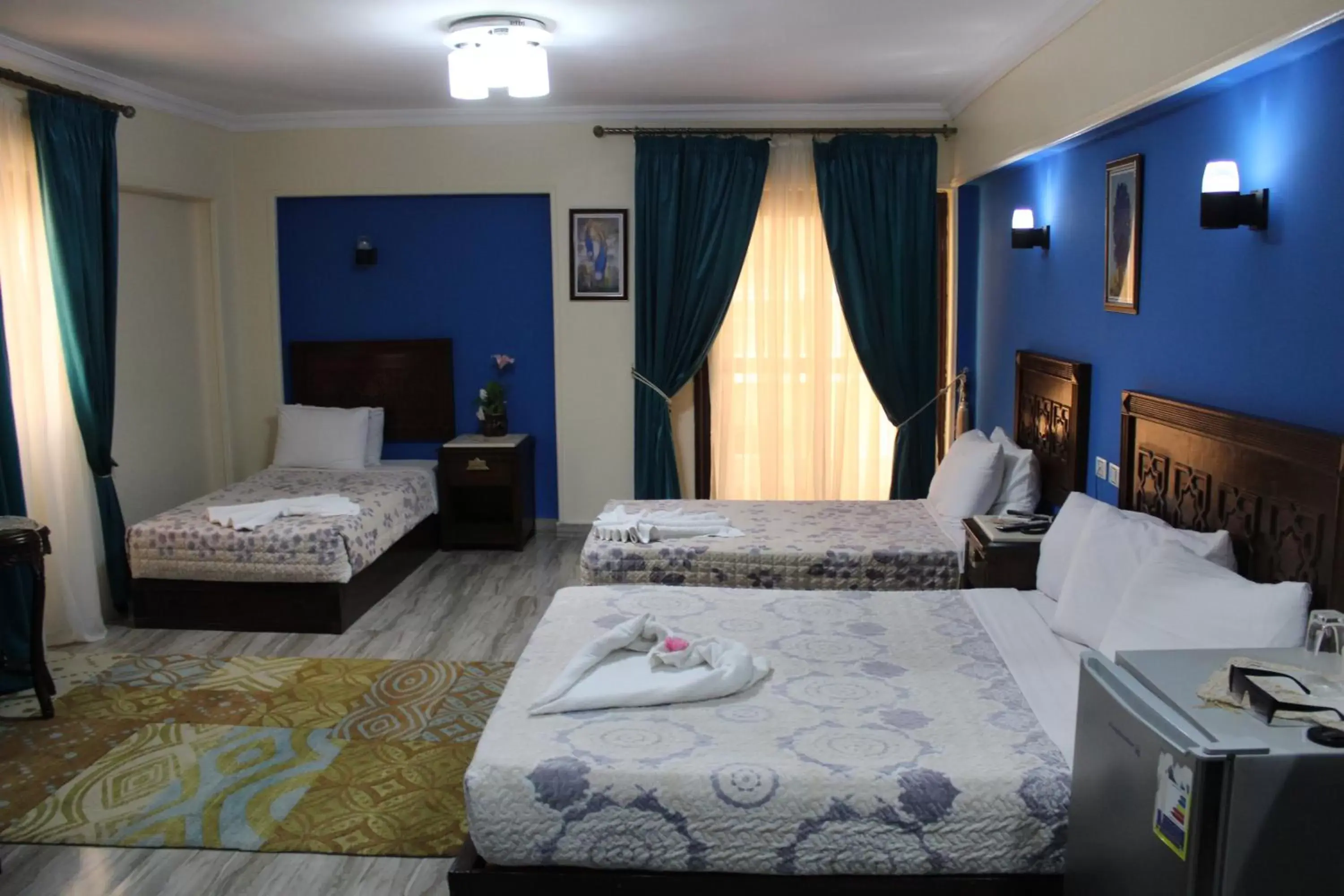 Bathroom, Bed in Amin Hotel