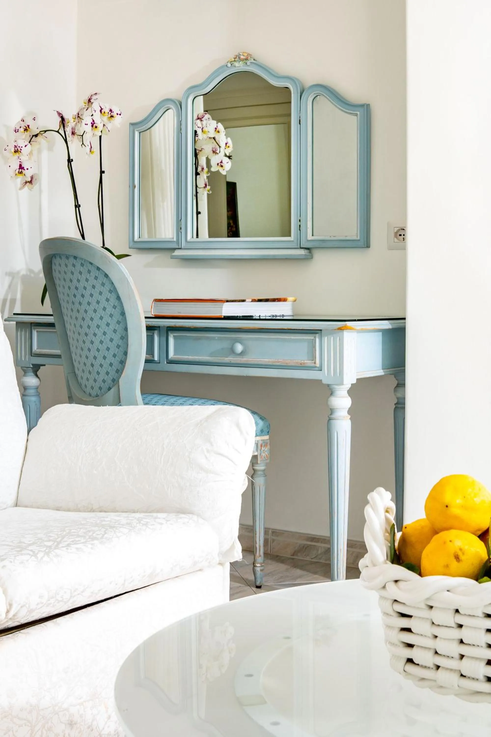 Photo of the whole room in Hotel La Floridiana