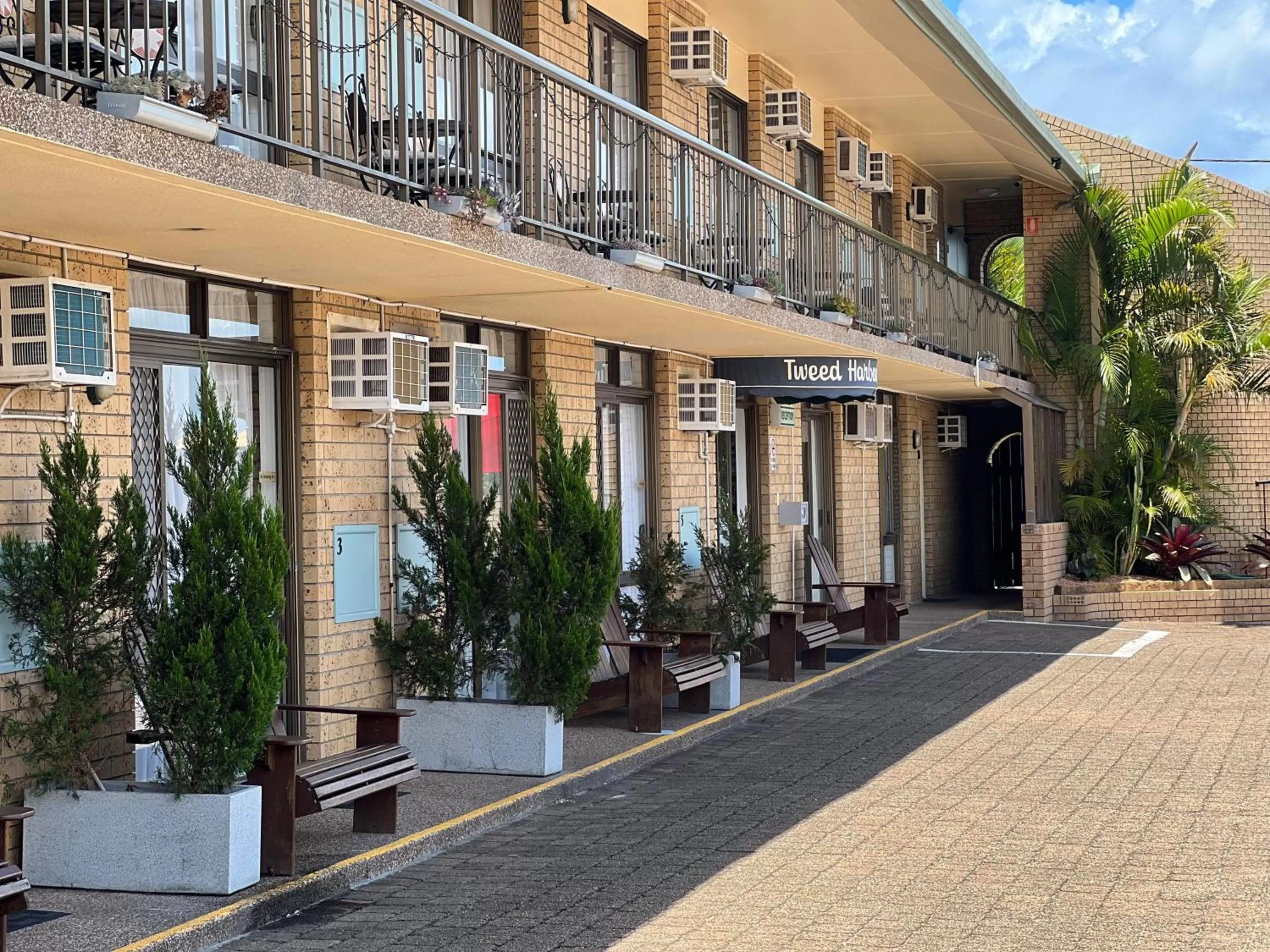 Property building in Tweed Harbour Motor Inn