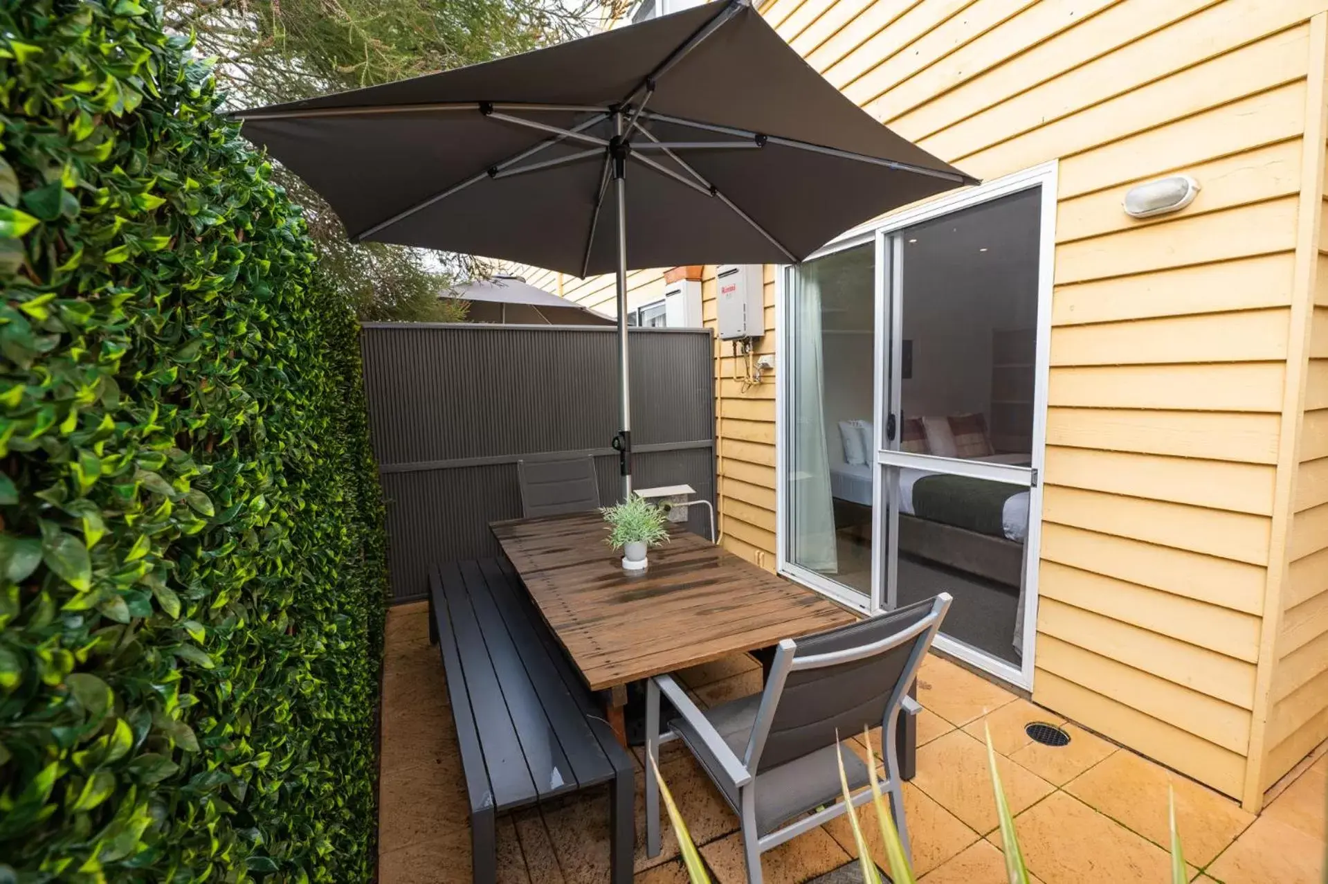 Inner courtyard view, BBQ Facilities in Prideau's of Margaret River