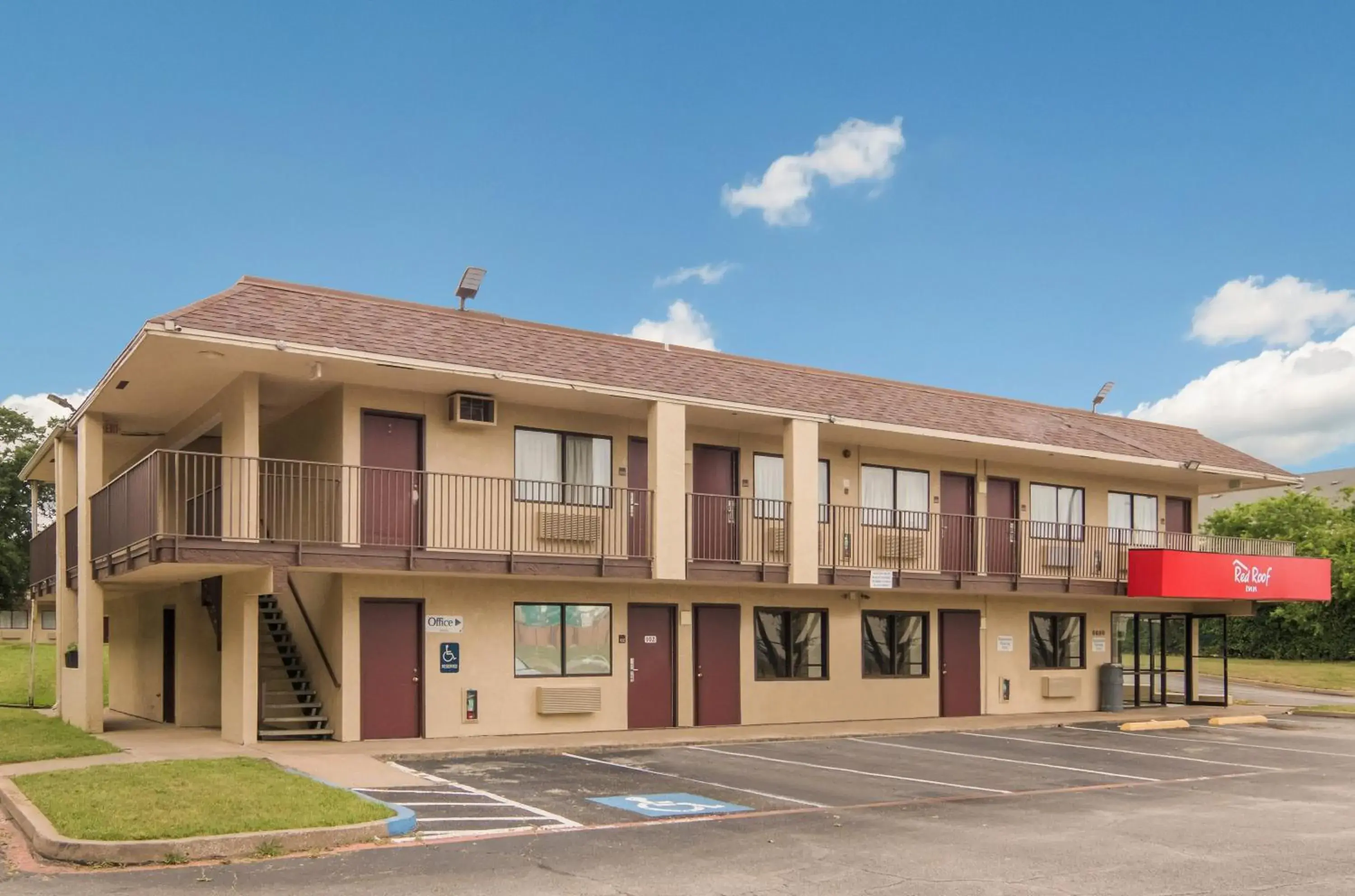 Property Building in Red Roof Inn Fort Worth South