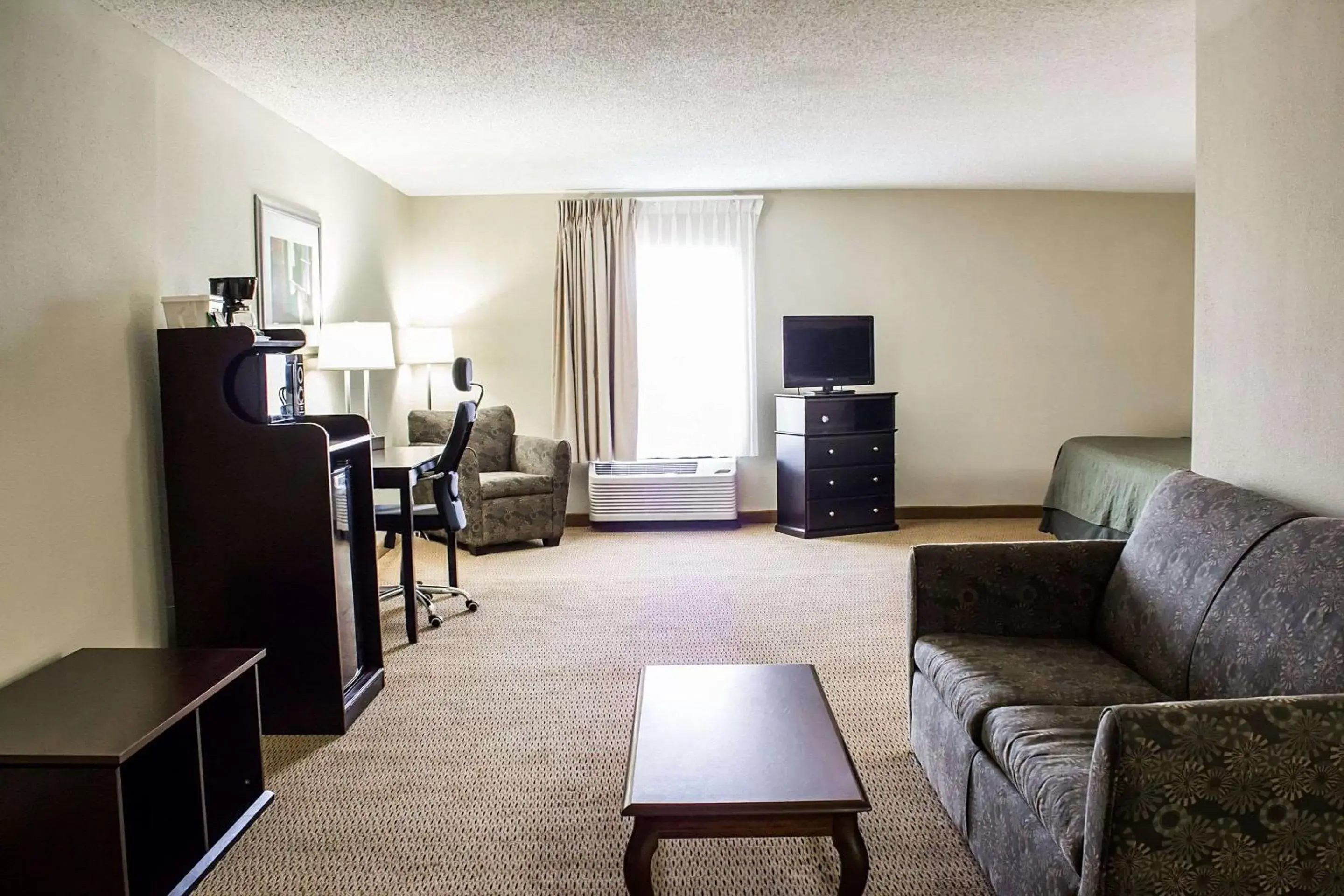 Photo of the whole room, Seating Area in Quality Inn & Suites Wilson