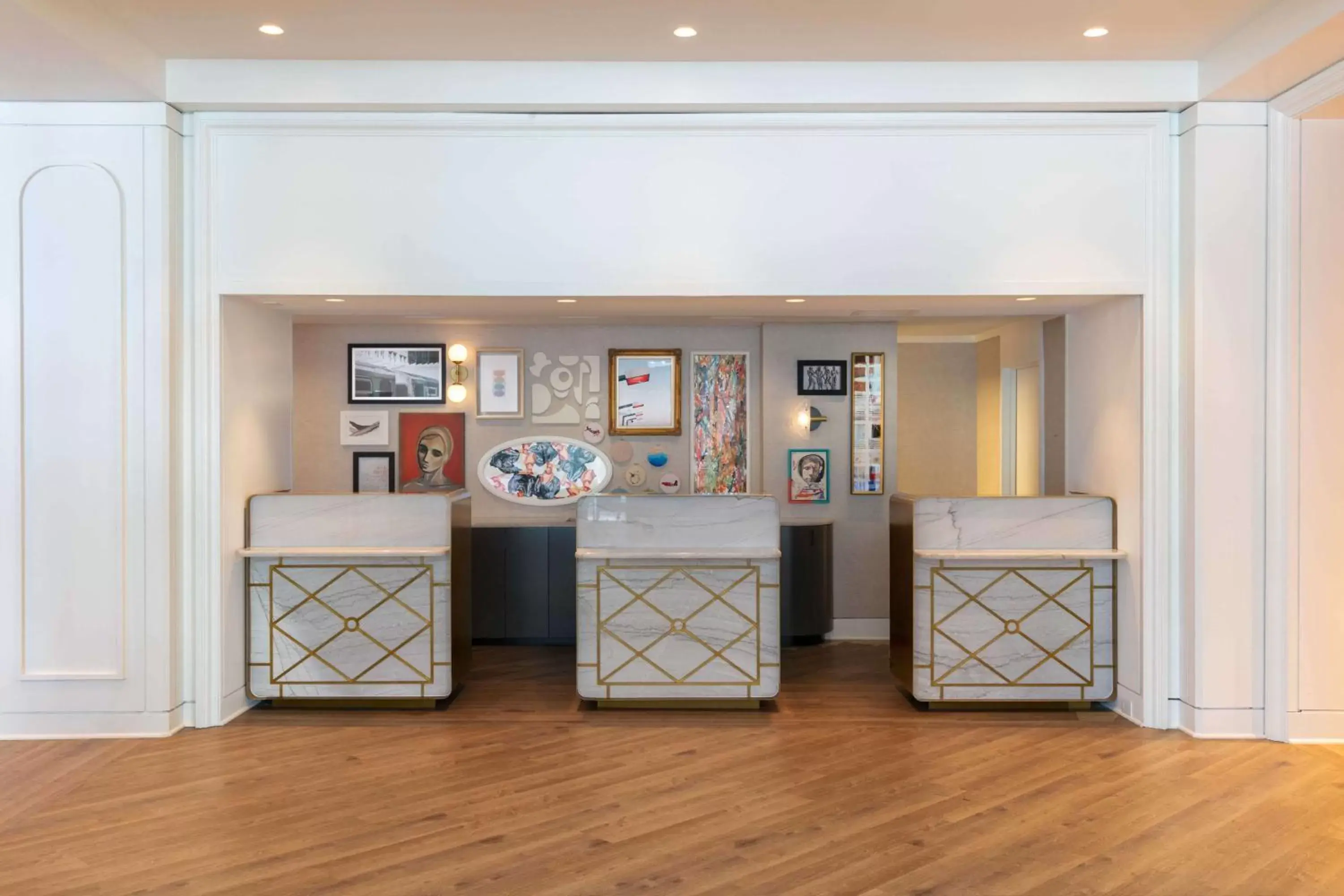 Lobby or reception in The Royal Sonesta Chicago Downtown Lobby or reception in The Royal Sonesta Chicago Downtown