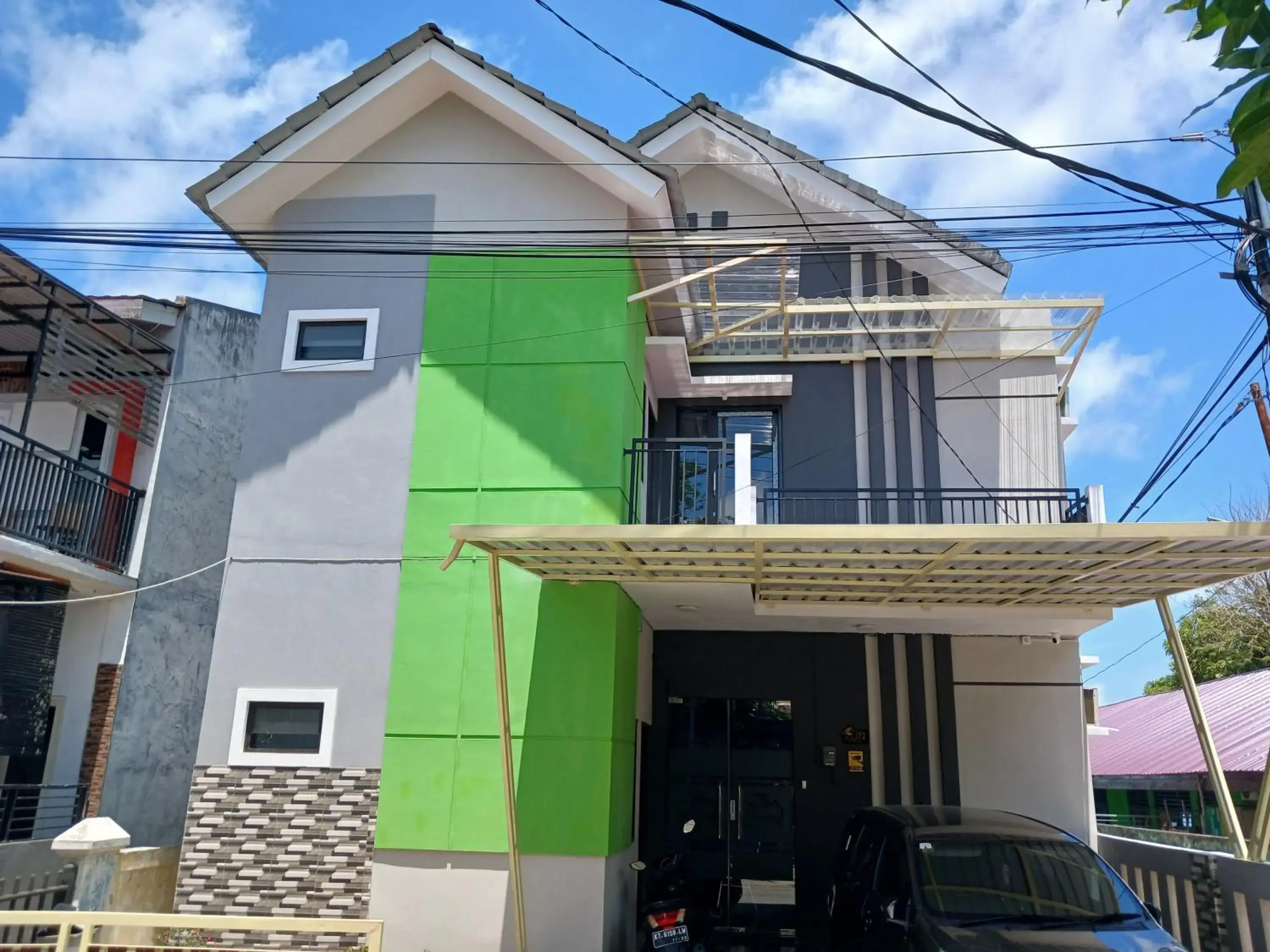 Facade/entrance, Property Building in OYO 93085 Homy Stay Syariah