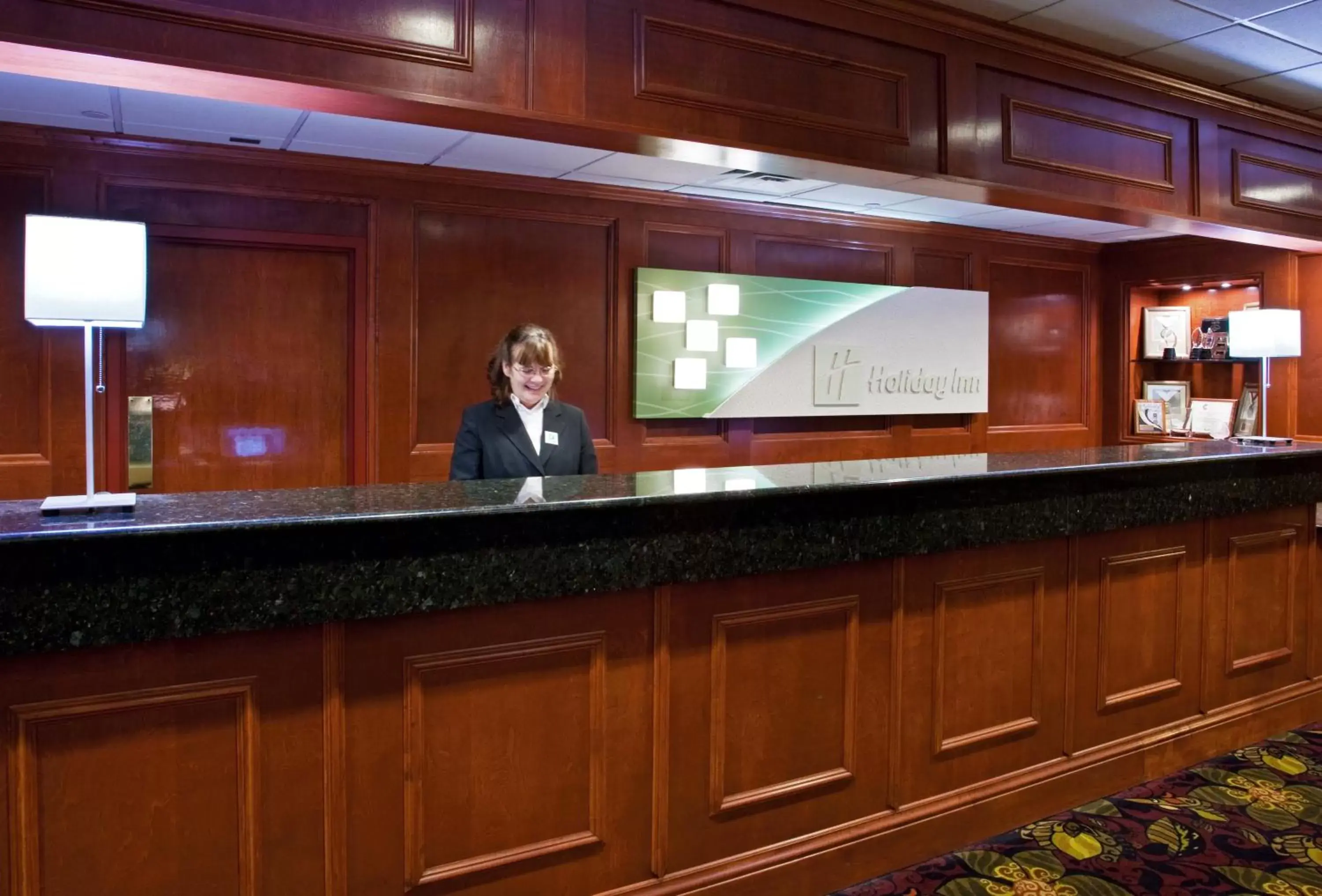 Property building, Lobby/Reception in Holiday Inn Cincinnati-Eastgate, an IHG Hotel