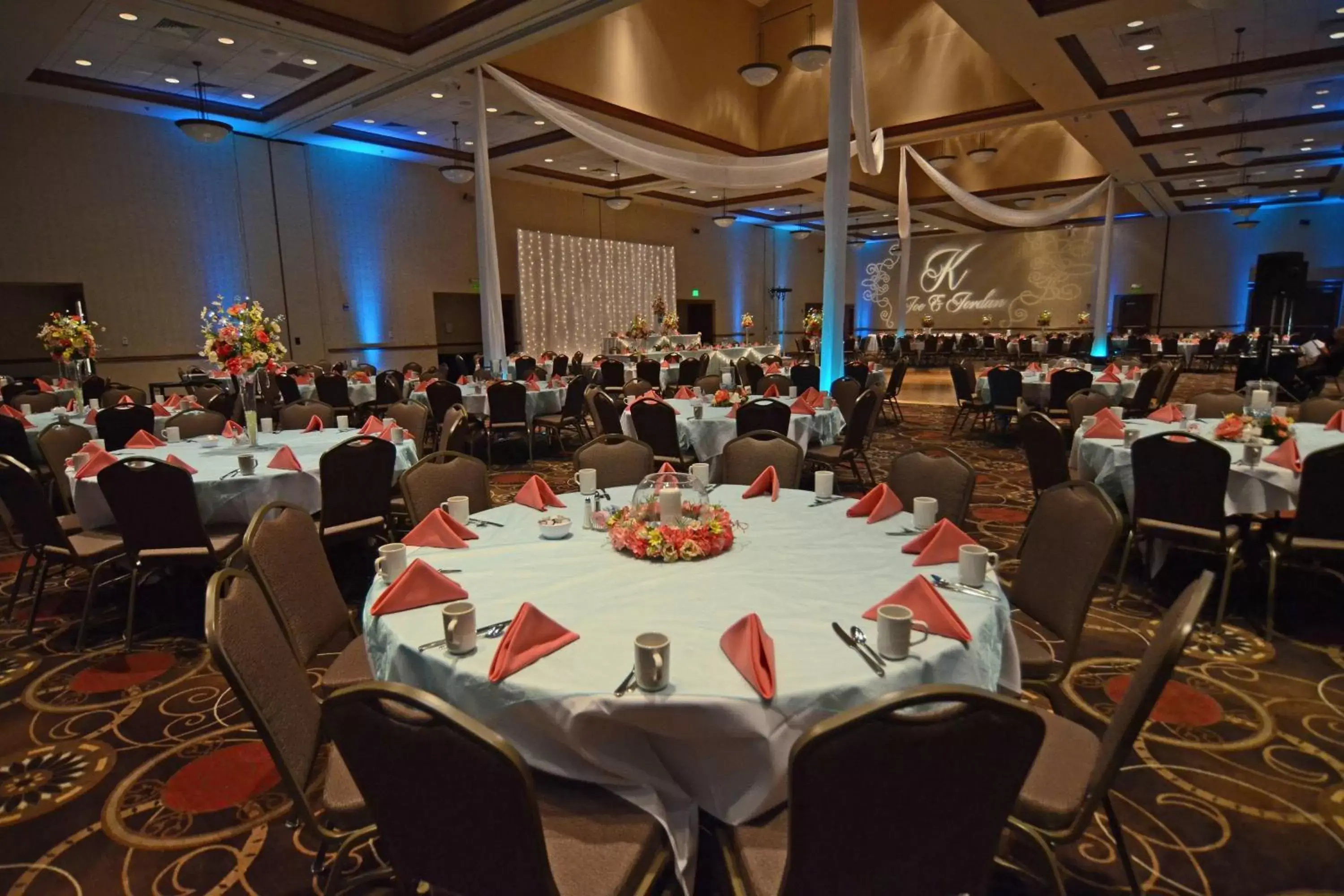 Banquet/Function facilities, Restaurant/Places to Eat in Courtyard Kansas City East/Blue Springs