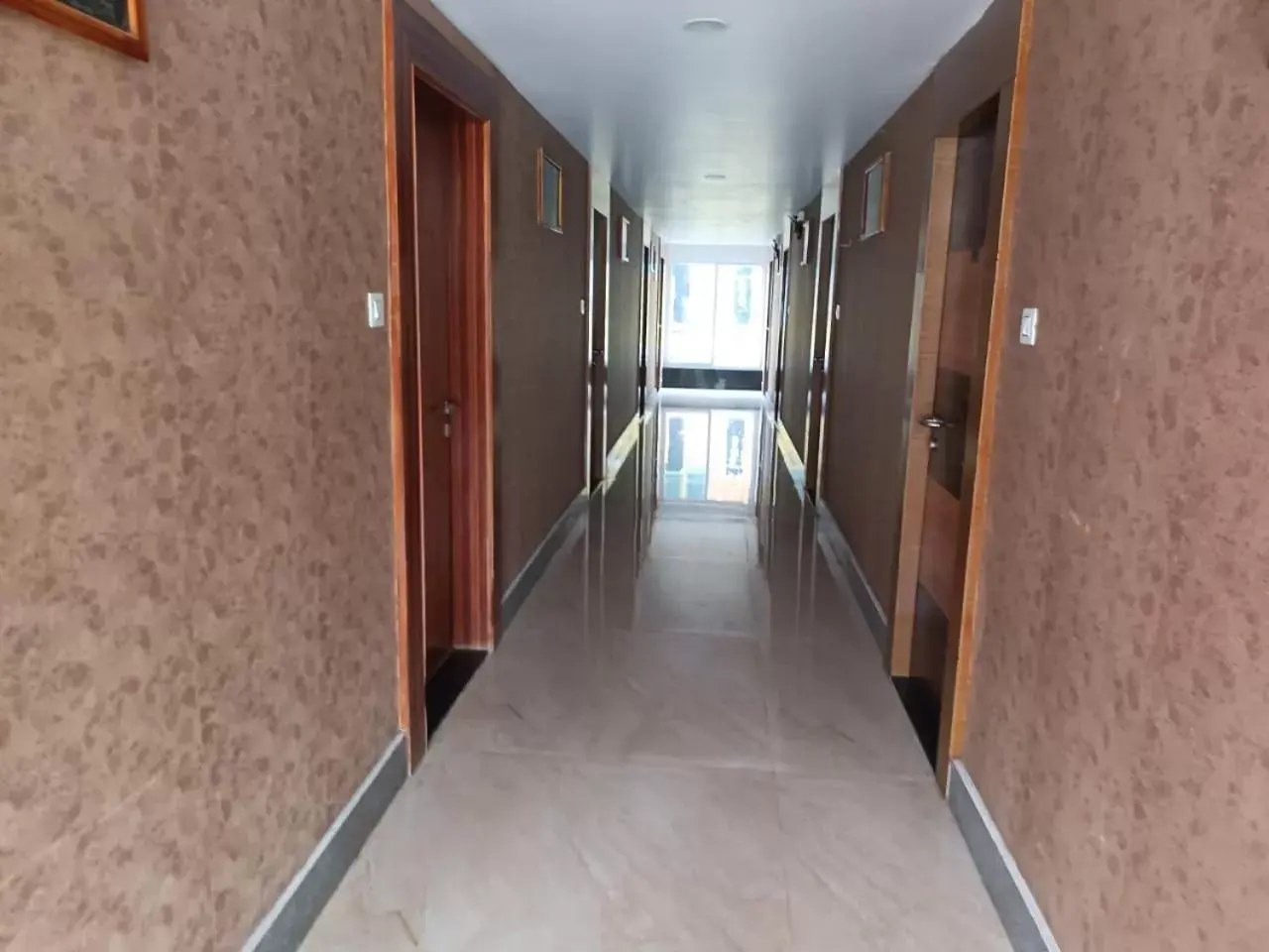 Property building in Hotel Woodside Prestige Property building in Hotel Woodside Prestige