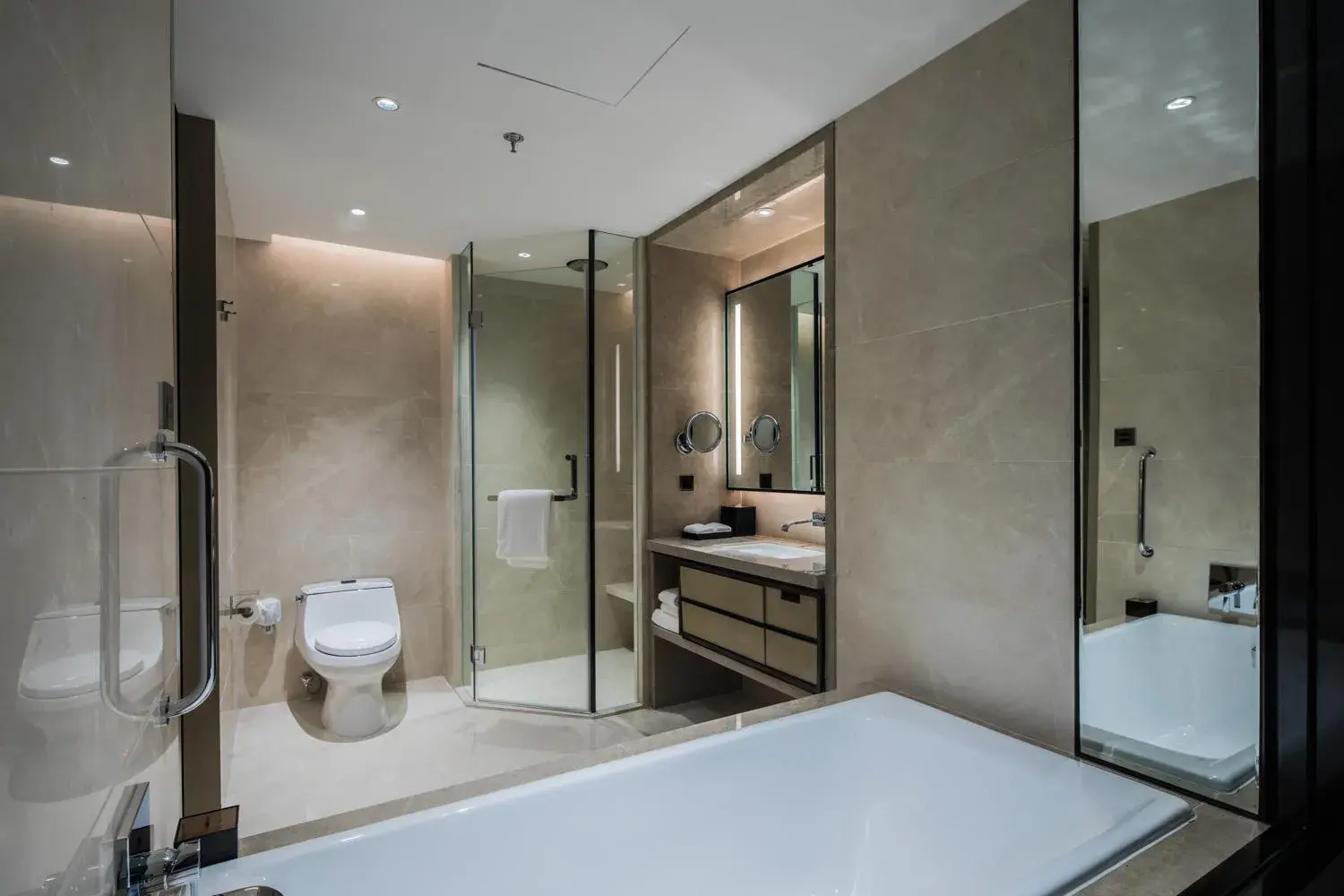 Toilet, Bathroom in Chengdu Marriott Hotel Financial Centre