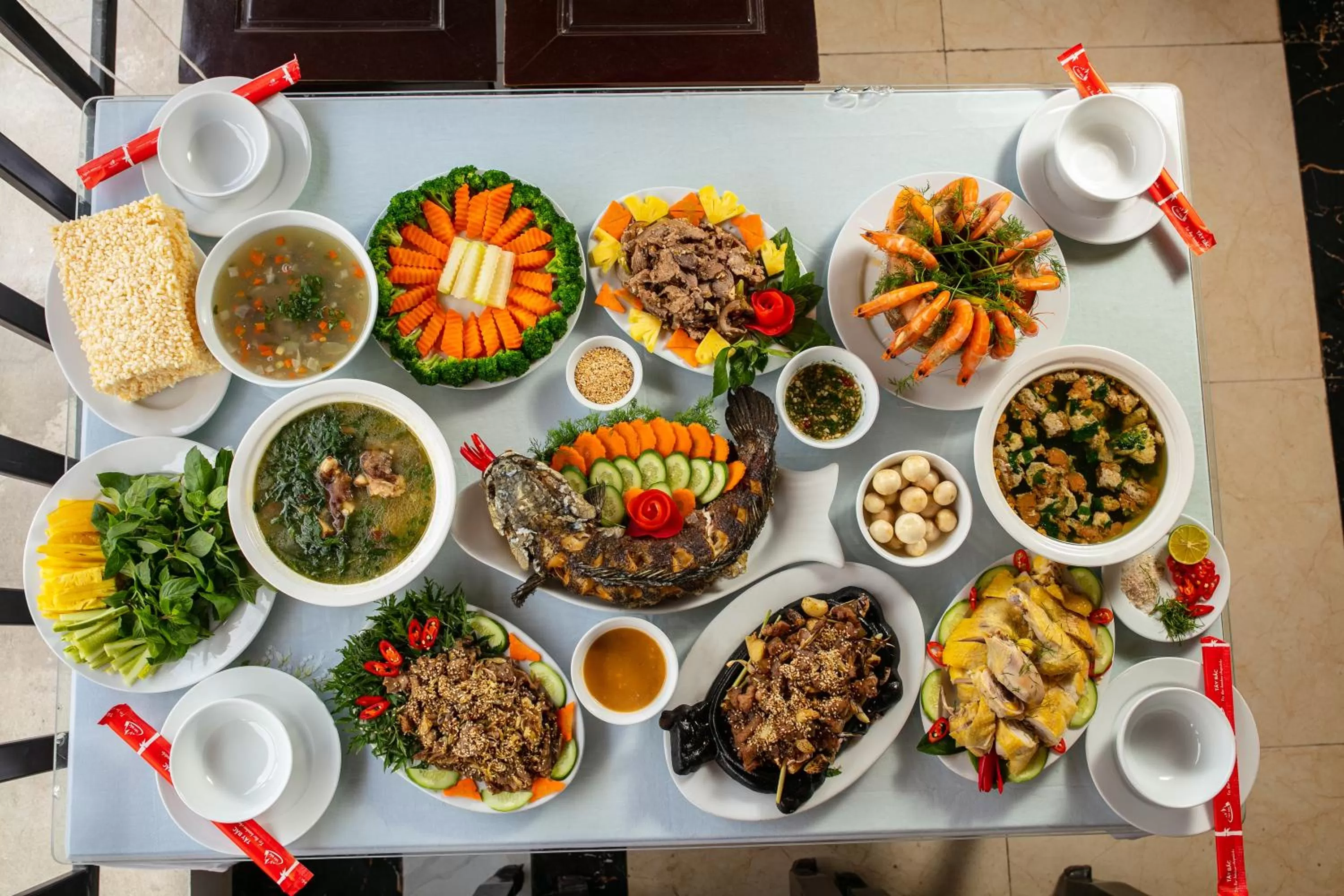 Food and drinks in Nam Hoa Hotel