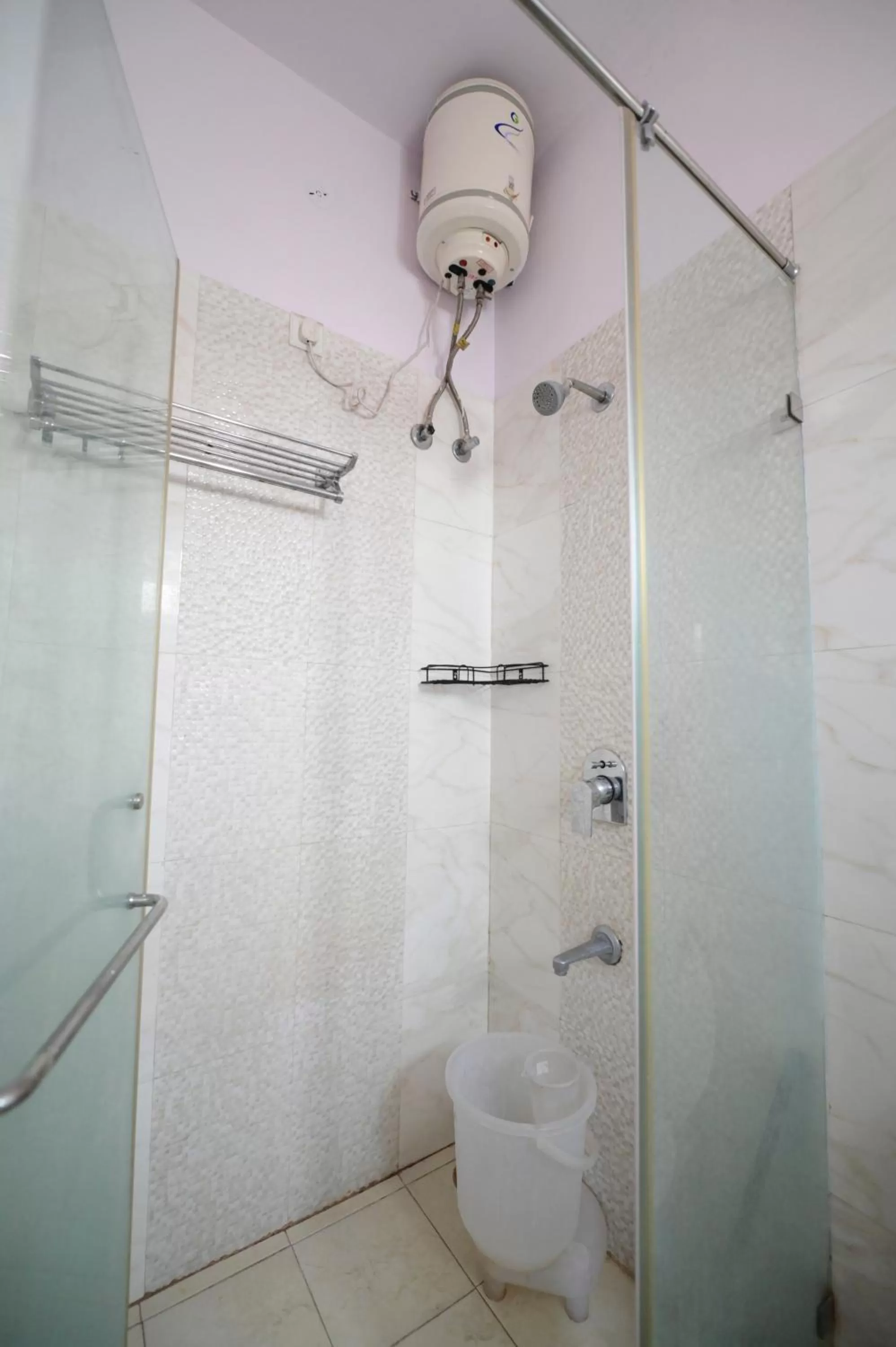 Shower in Chitra Katha - A Story Per Stay