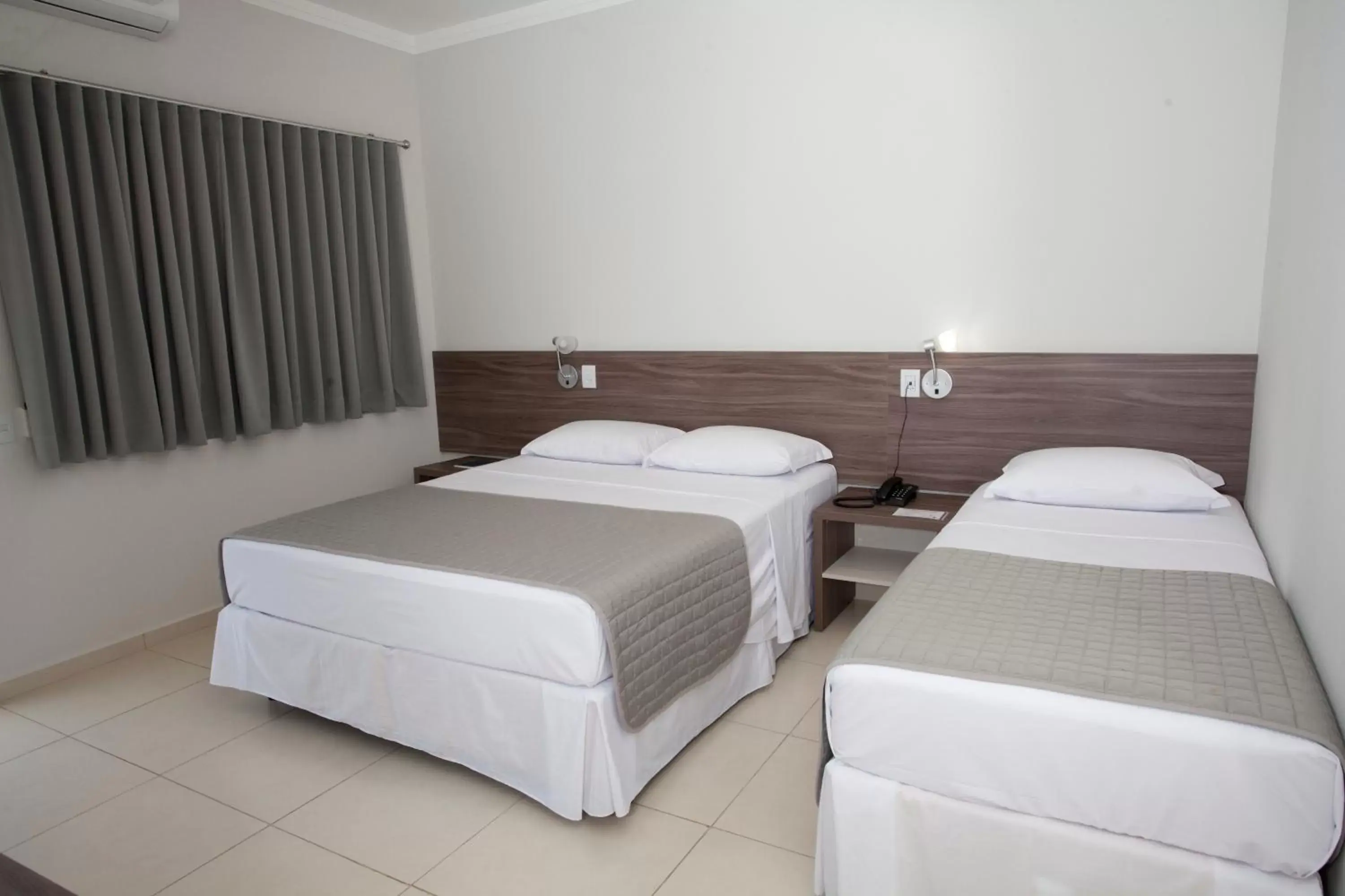 Photo of the whole room, Bed in Portal Hotel Mogi Mirim
