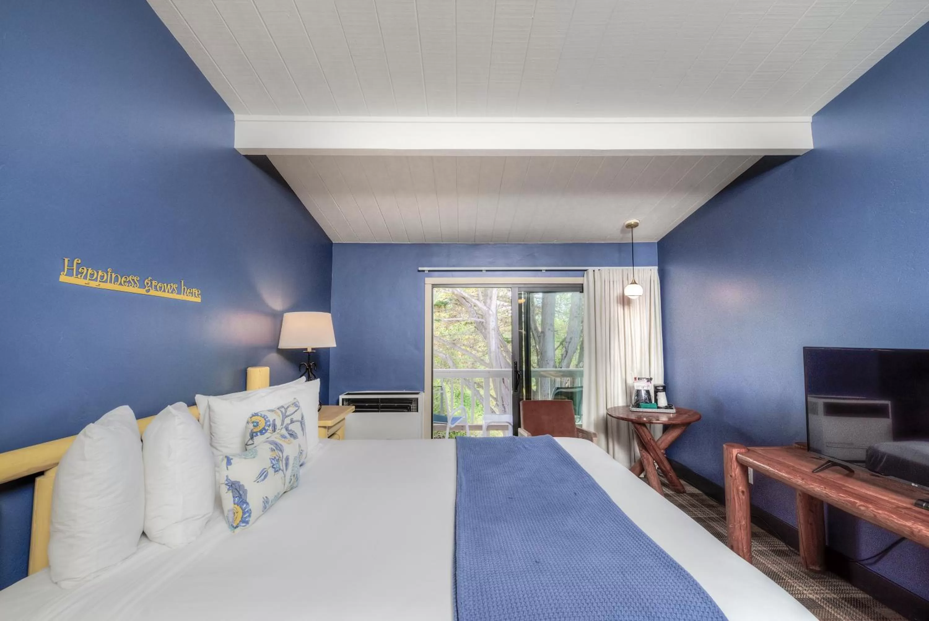 Bedroom, Bed in Carmel River Inn & Cottages