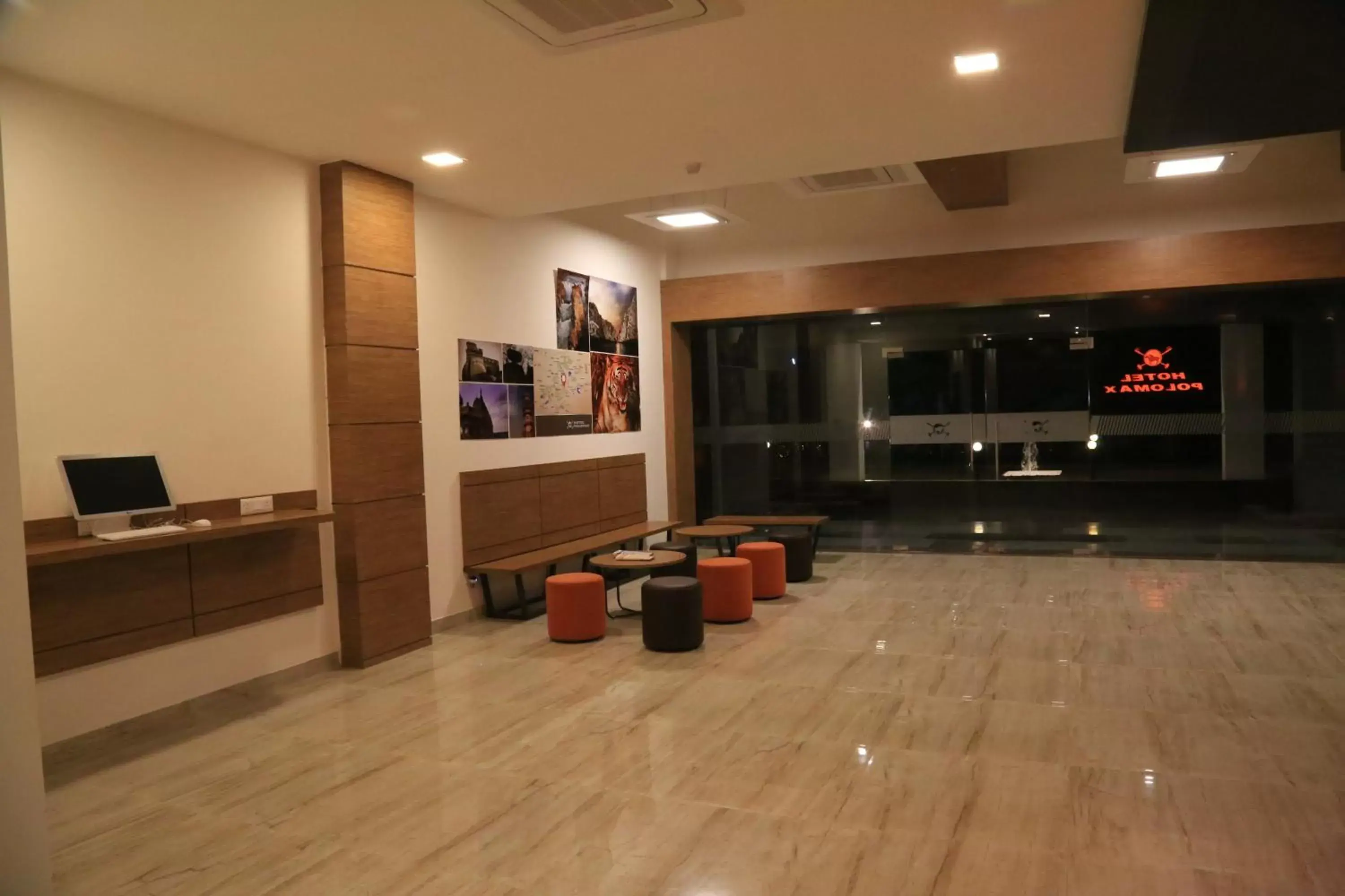 Lobby or reception, Lobby/Reception in Max Hotels Jabalpur