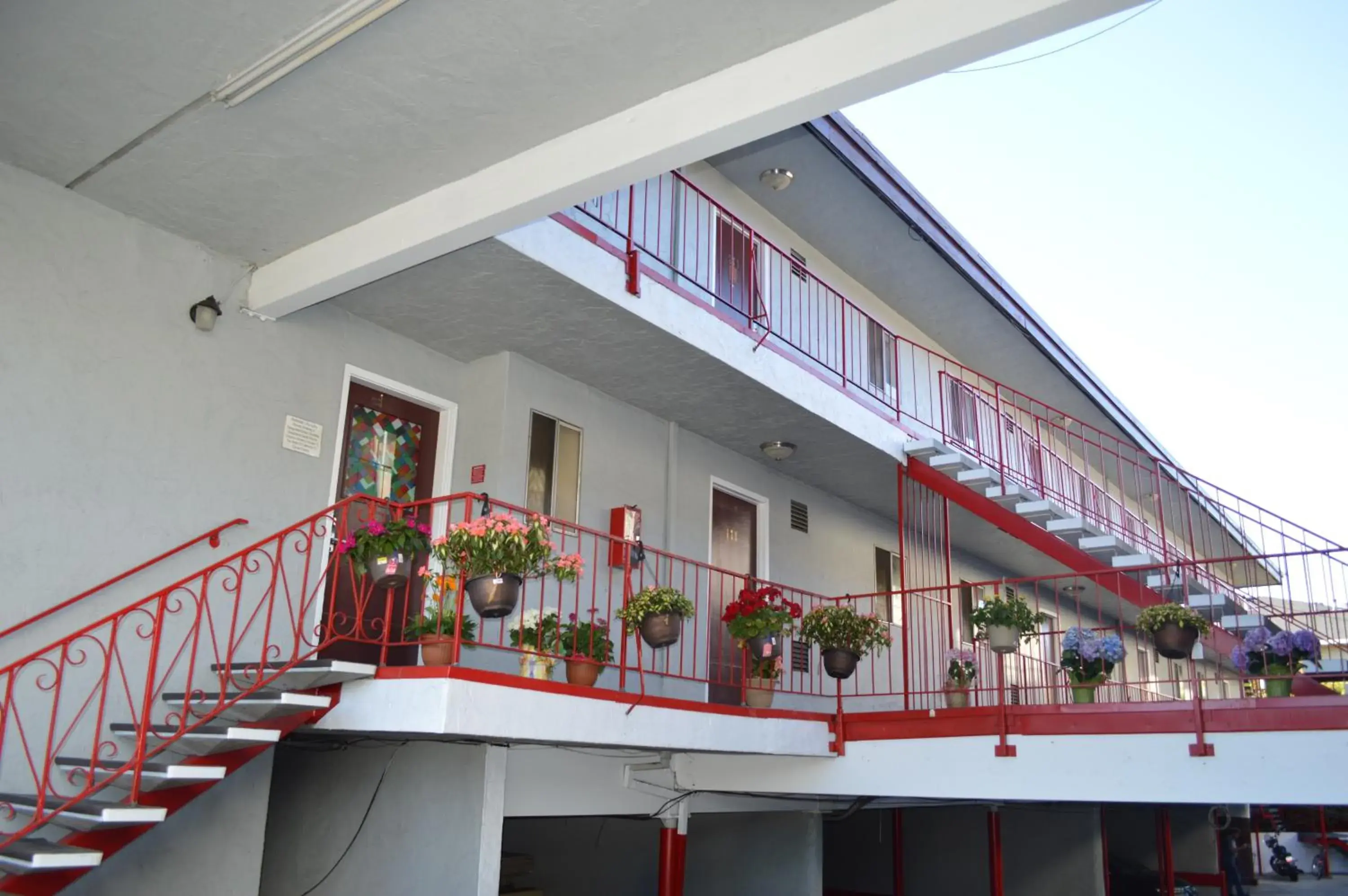 Bedroom in Glass Slipper Inn - Stanford Palo Alto Bedroom in Glass Slipper Inn - Stanford Palo Alto