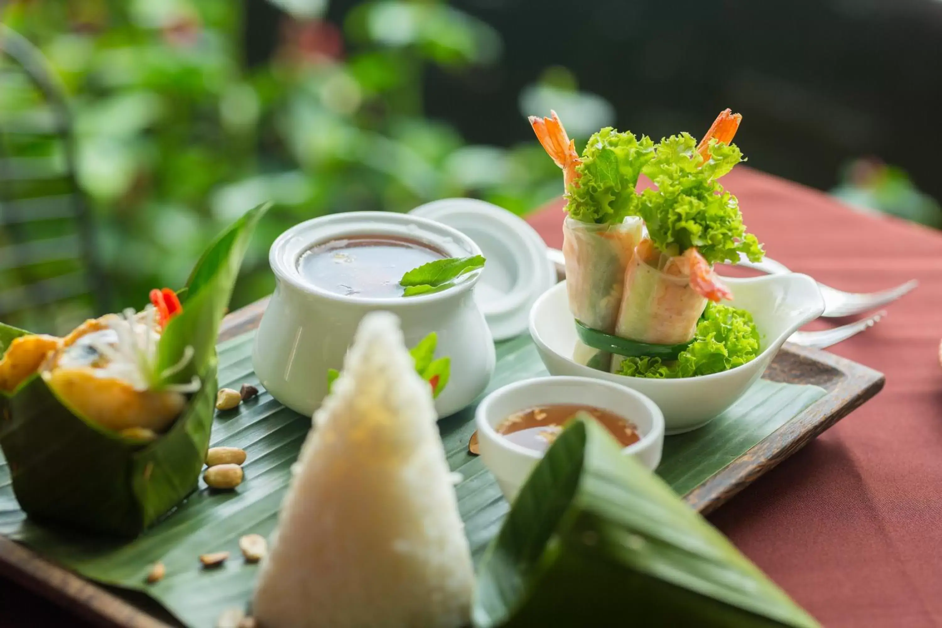 Lunch in Vihara Angkor