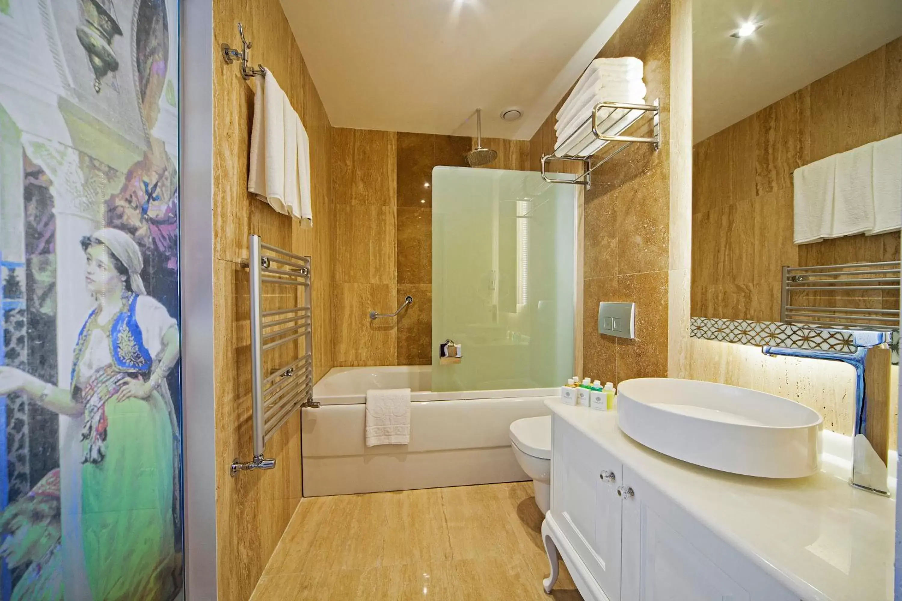 Bathroom in Azade Premier Hotel