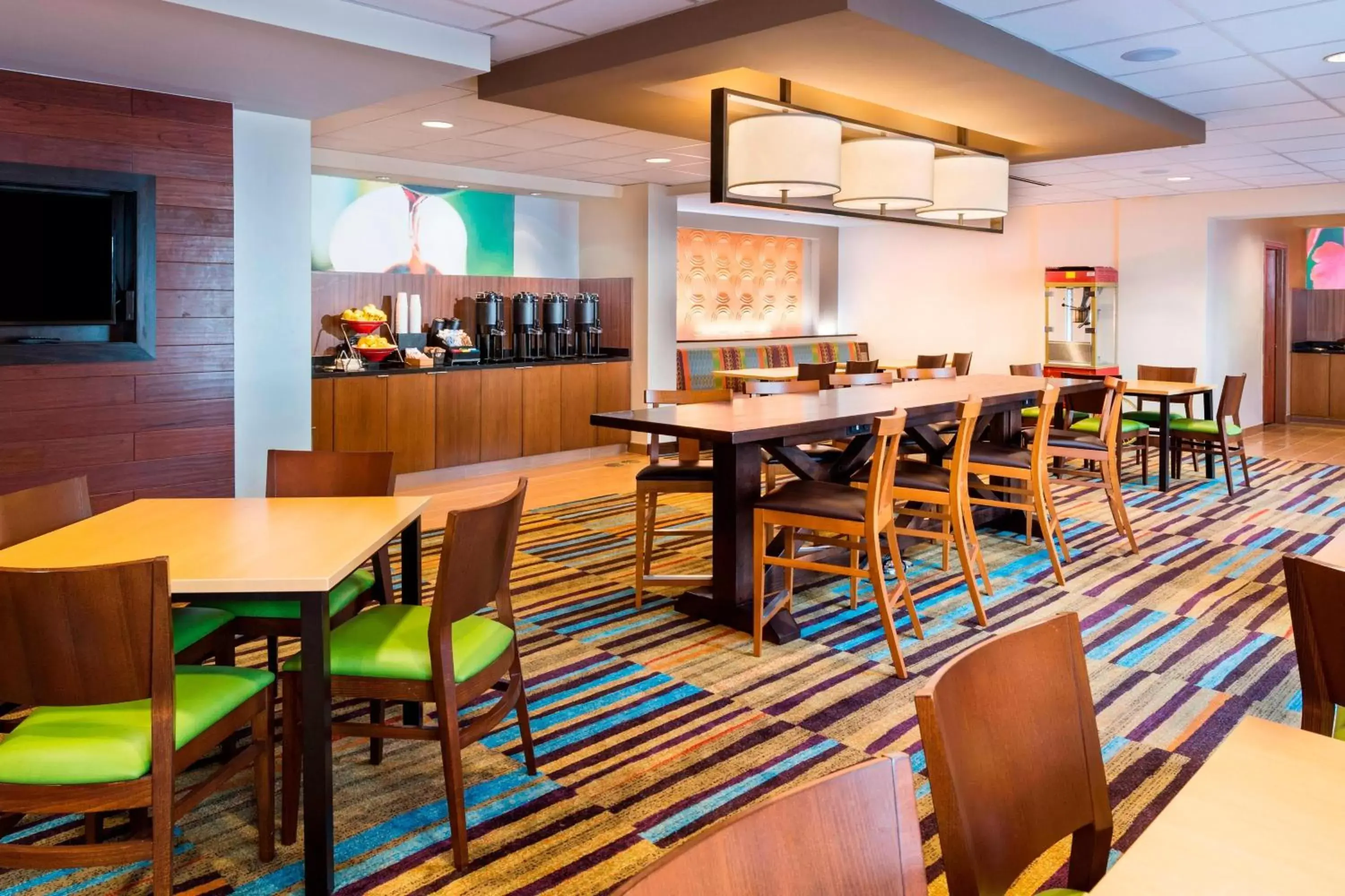 Breakfast, Restaurant/Places to Eat in Fairfield Inn & Suites by Marriott Atlanta Perimeter Center