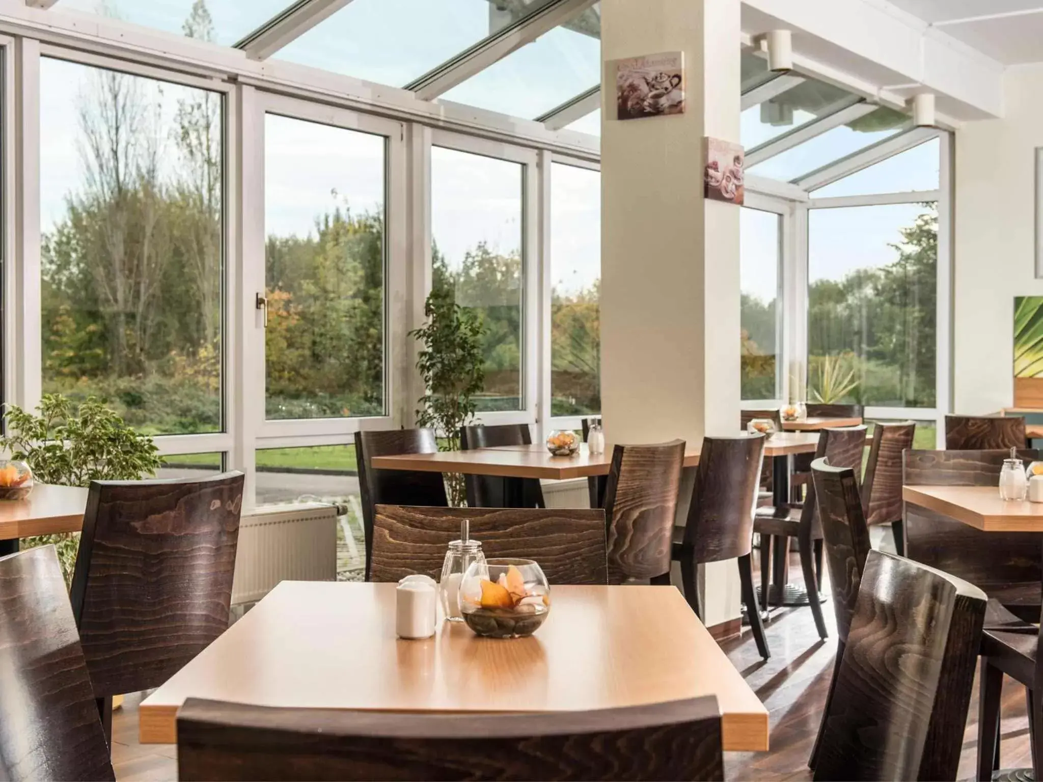 Restaurant/places to eat in ibis Leipzig Nord-Ost Restaurant/places to eat in ibis Leipzig Nord-Ost