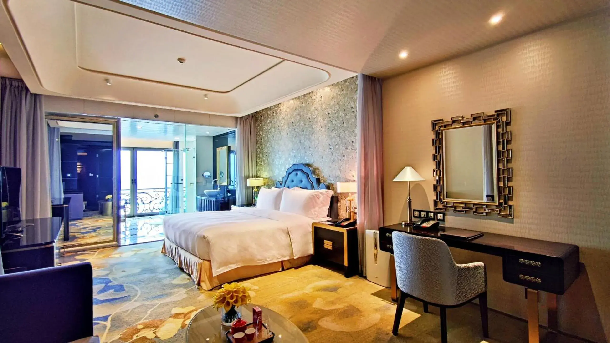 Photo of the whole room in Chateau Star River Guangzhou-Chateau Star River Guangzhou-Trade Fair Shuttle Bus