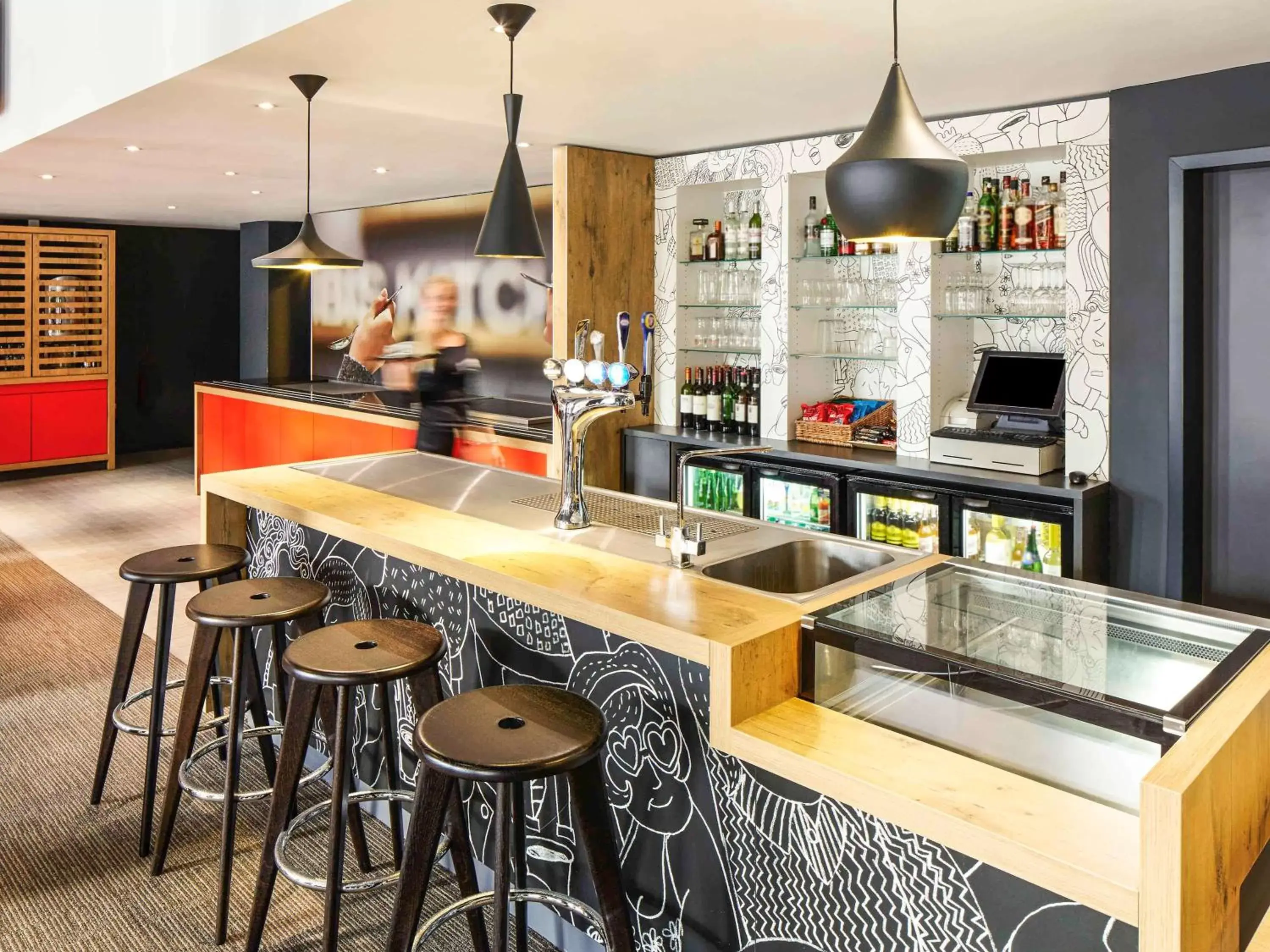Lounge or bar, Lounge/Bar in ibis London Stratford