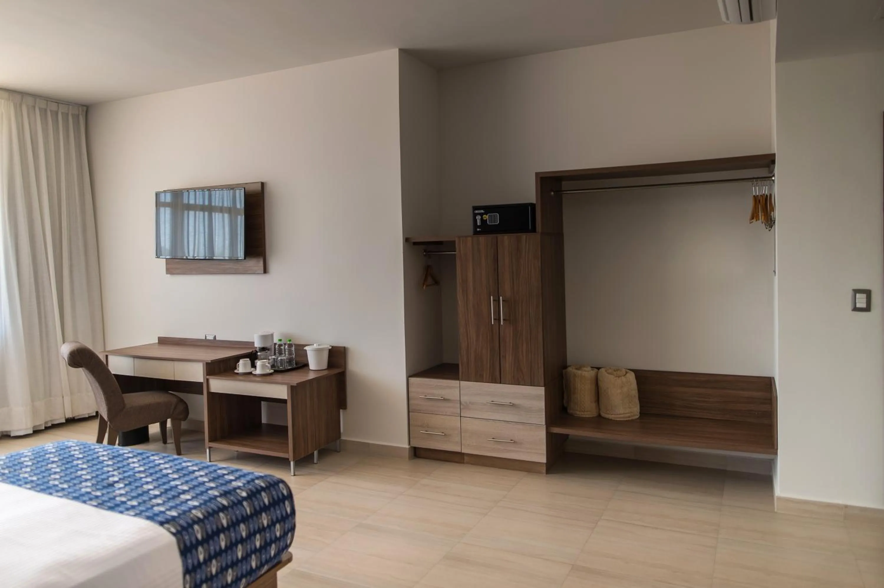 Decorative detail, Bed in Ocean View Beach Hotel