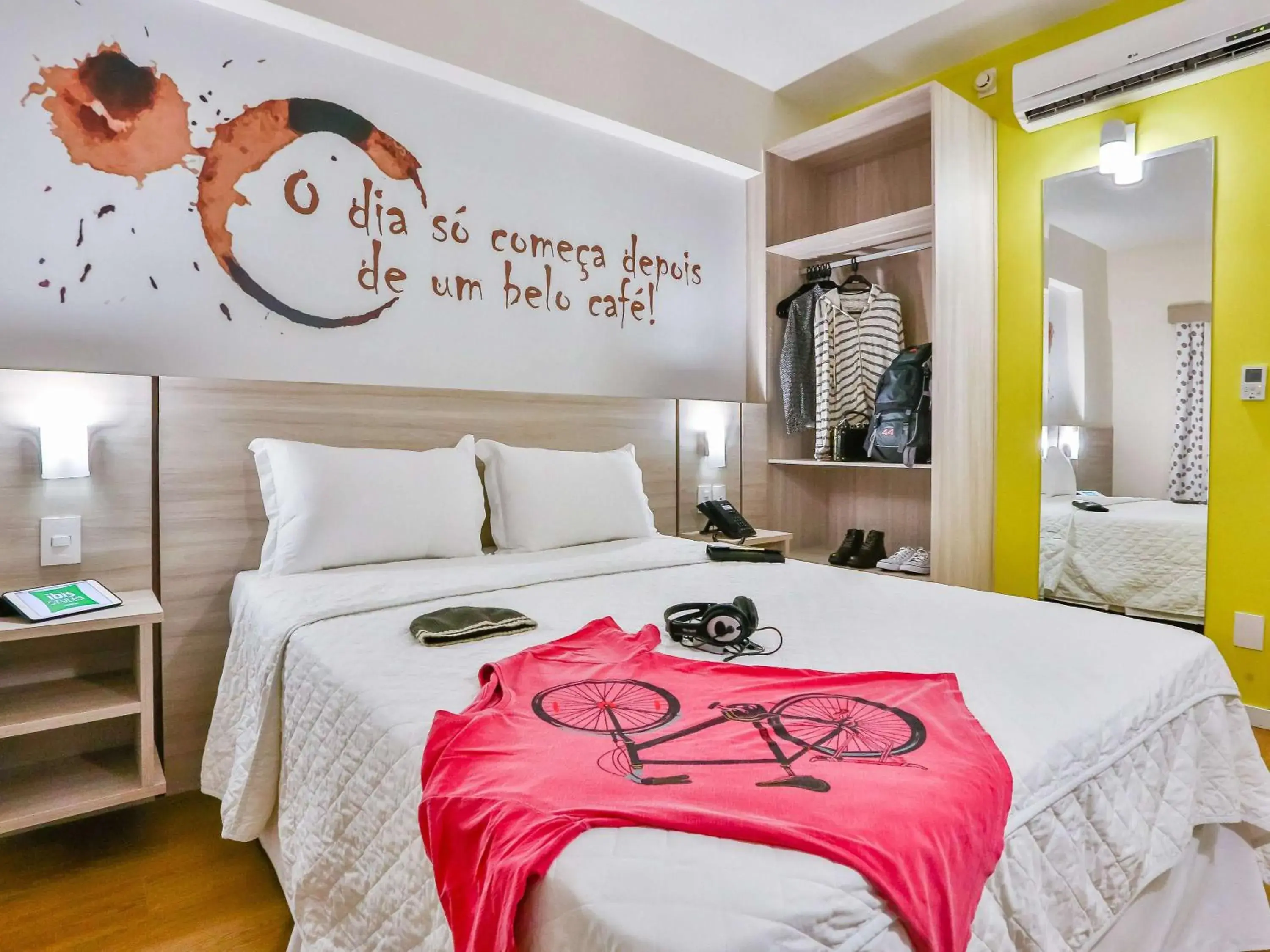 Photo of the whole room, Bed in IBIS Styles Vitoria Da Conquista