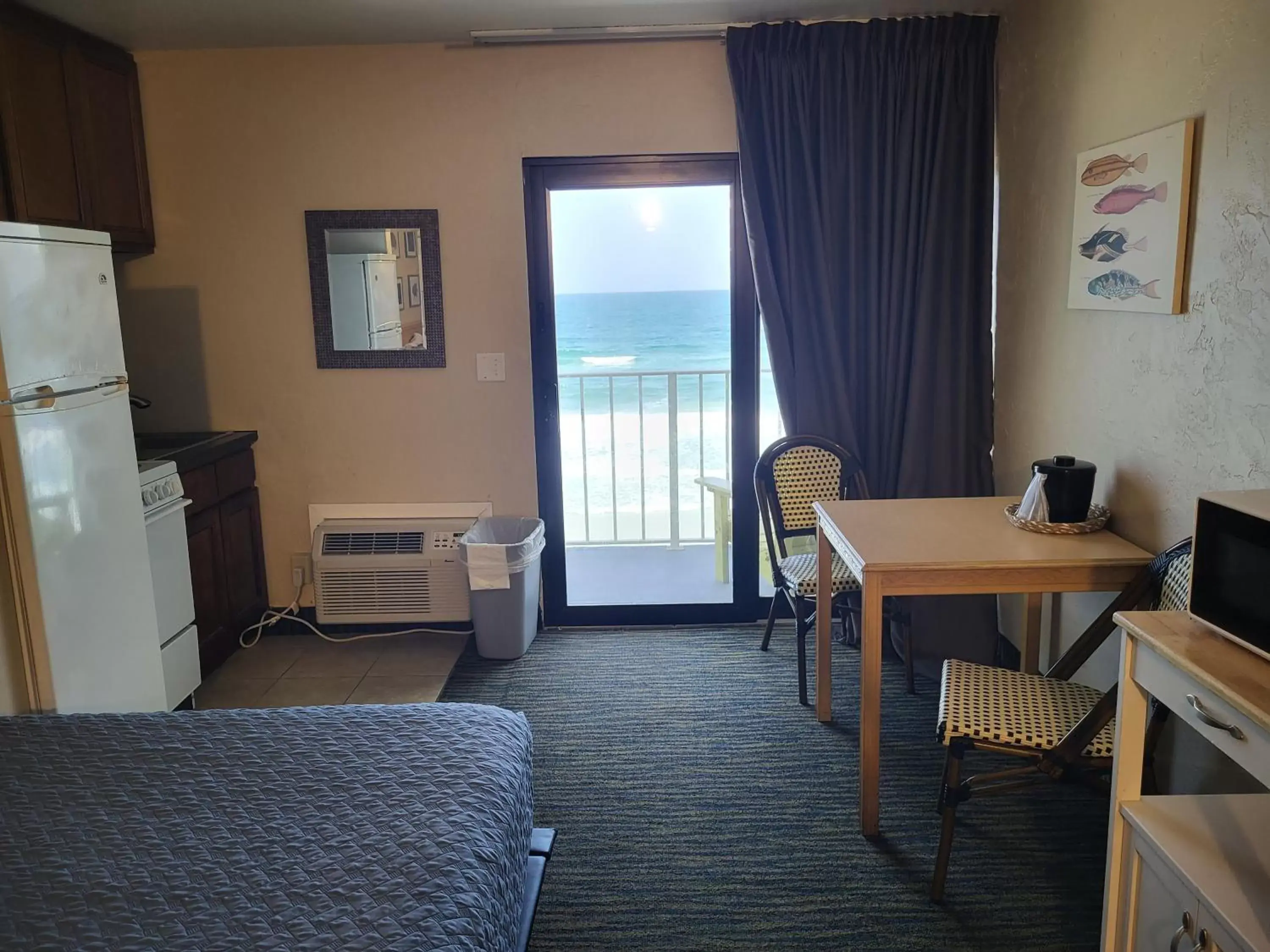 Seating Area in Beachside Hotel - Daytona Beach