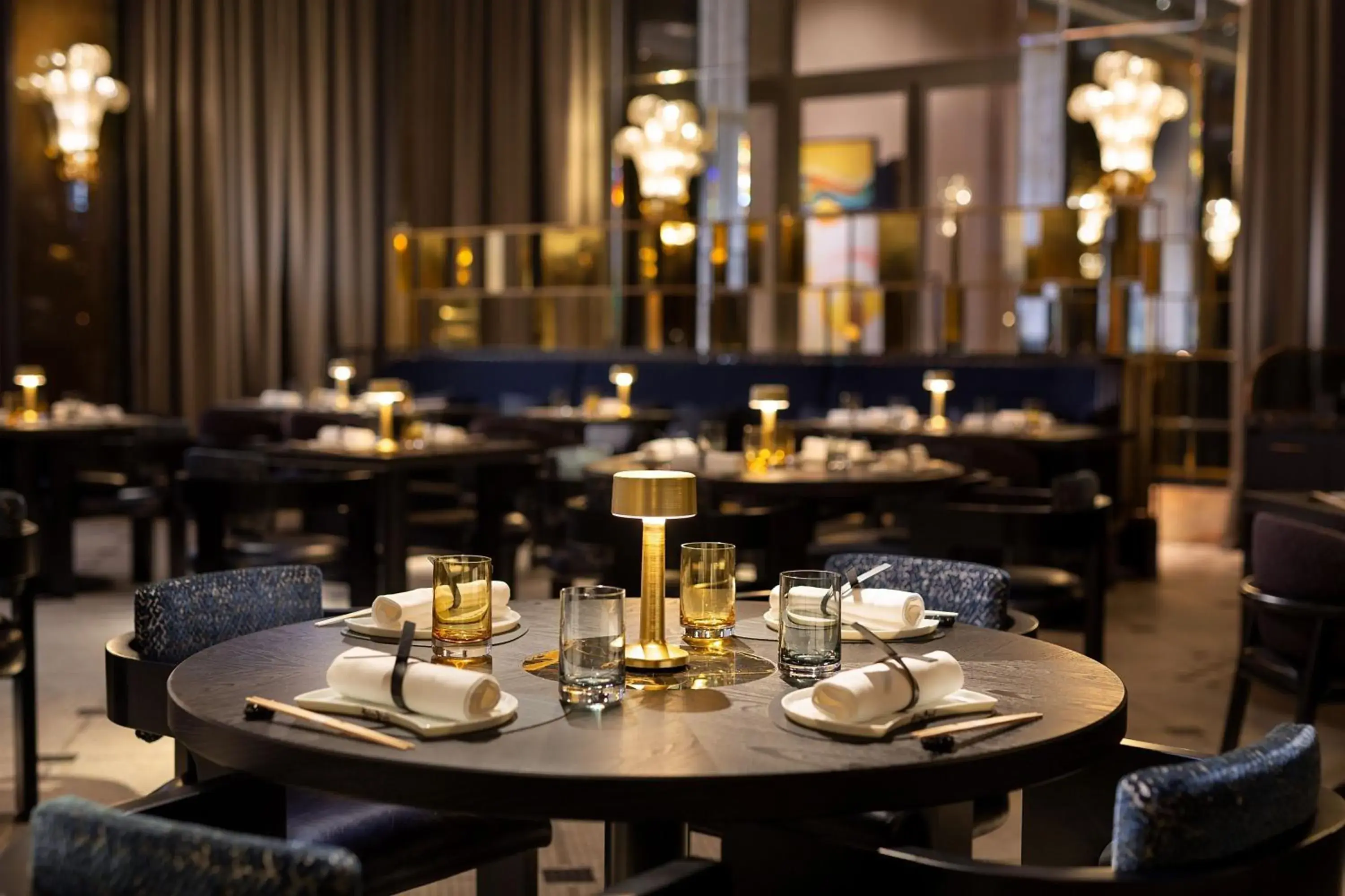 Restaurant/Places to Eat in Prince de Galles, a Luxury Collection hotel, Paris