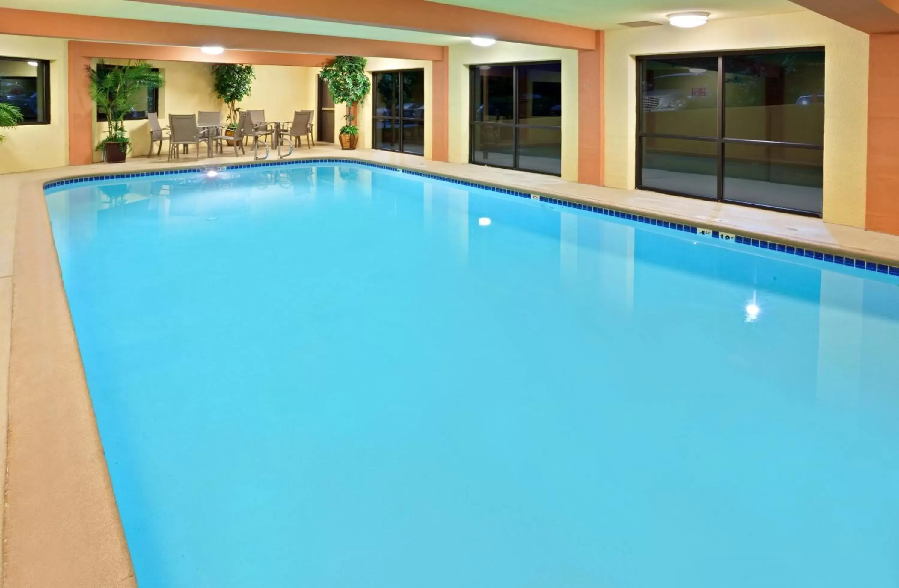 Swimming Pool in Holiday Inn Express Portland South - Lake Oswego, an IHG Hotel