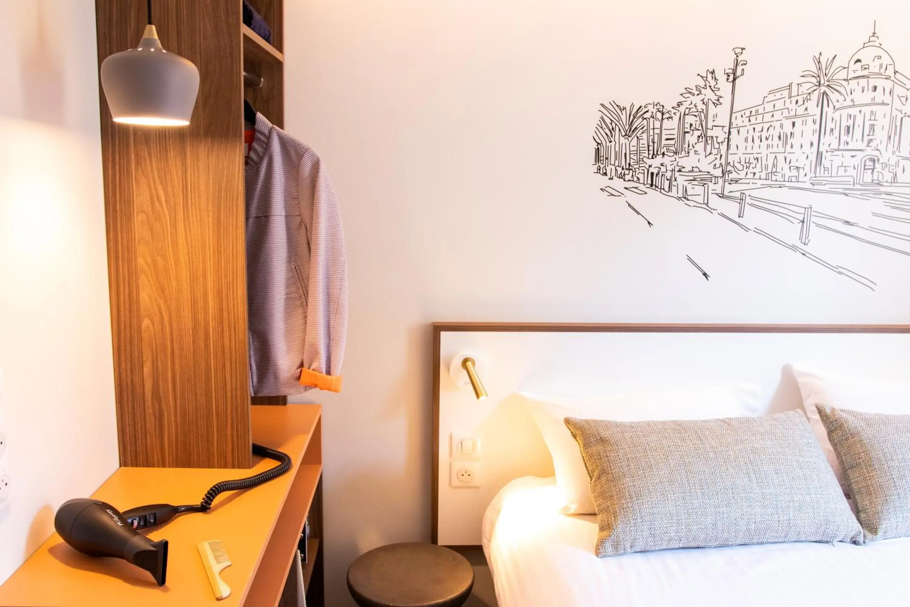 Bedroom in Hotel du Pin Nice Port