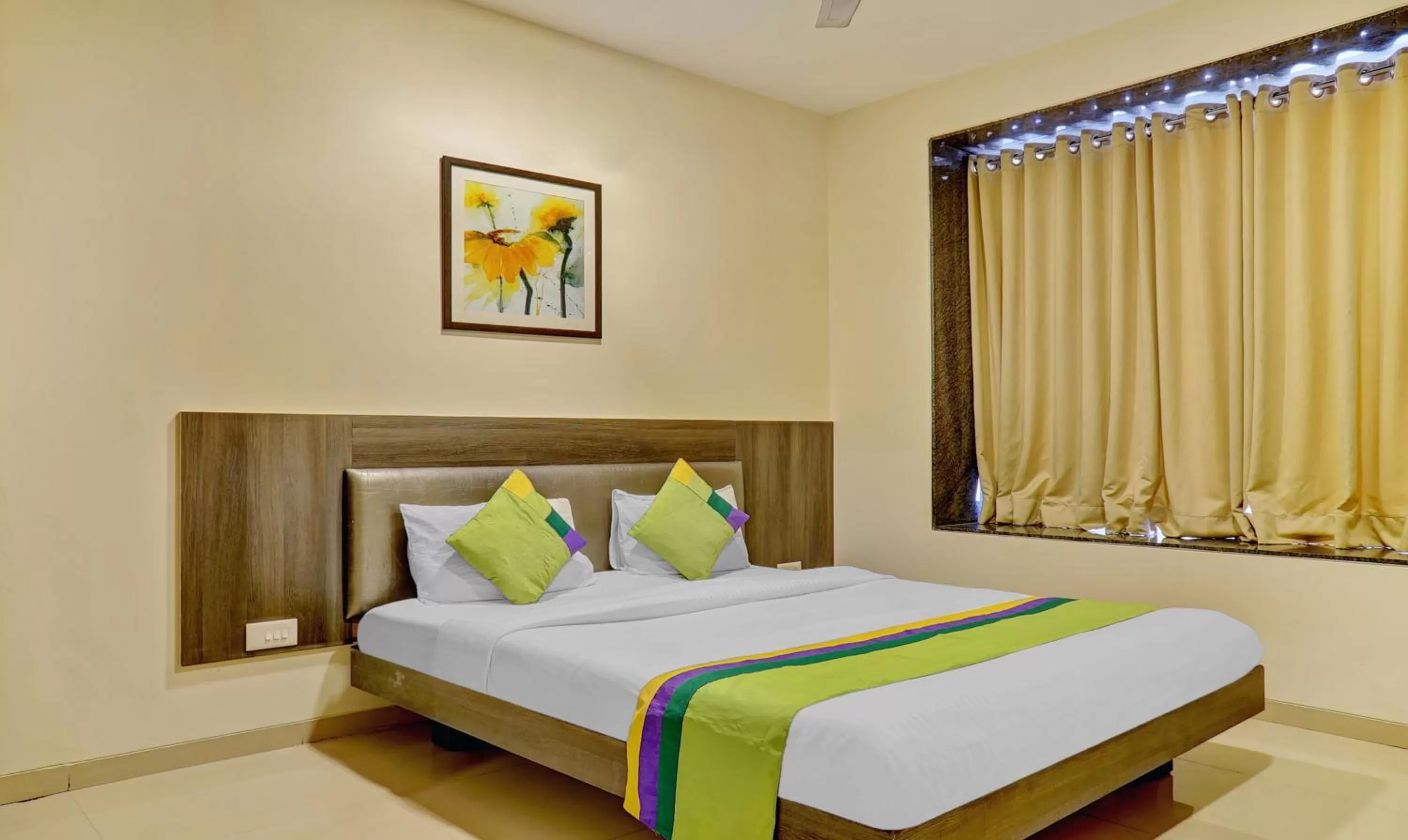 Bedroom, Bed in Treebo Bhagyashree Executive