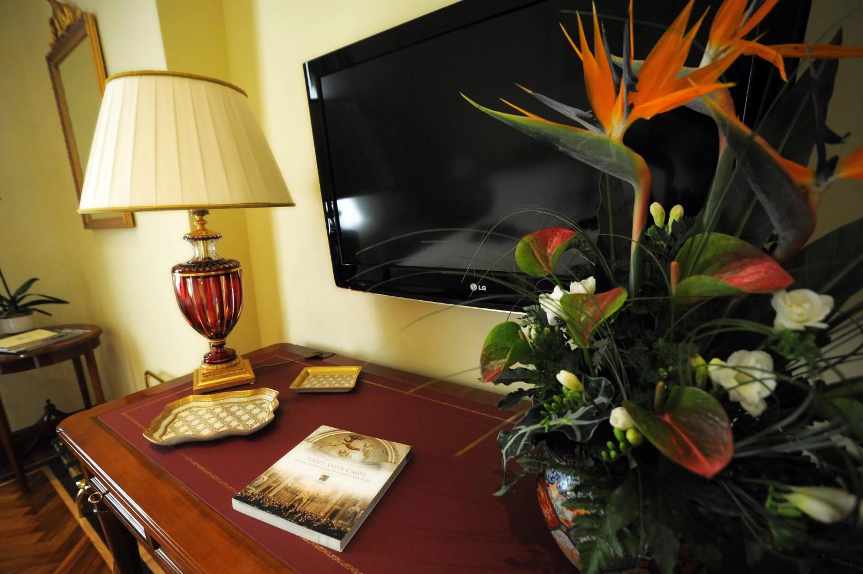 TV and multimedia in Residenza Paolo VI