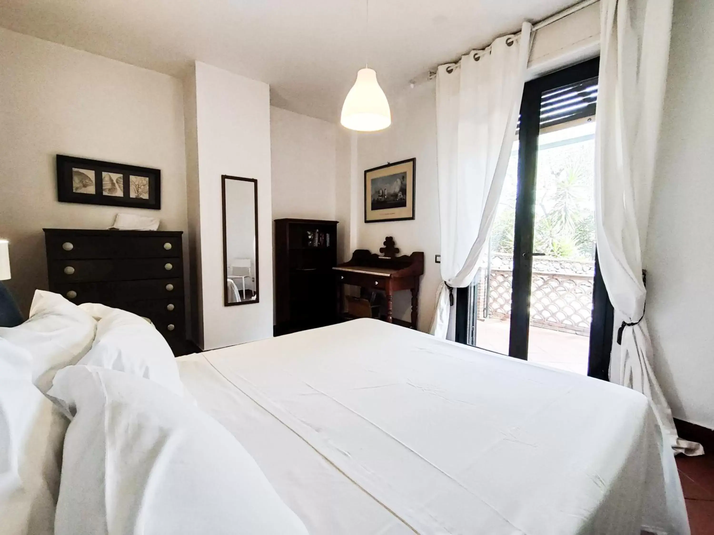 Bed in Villa delle Palme